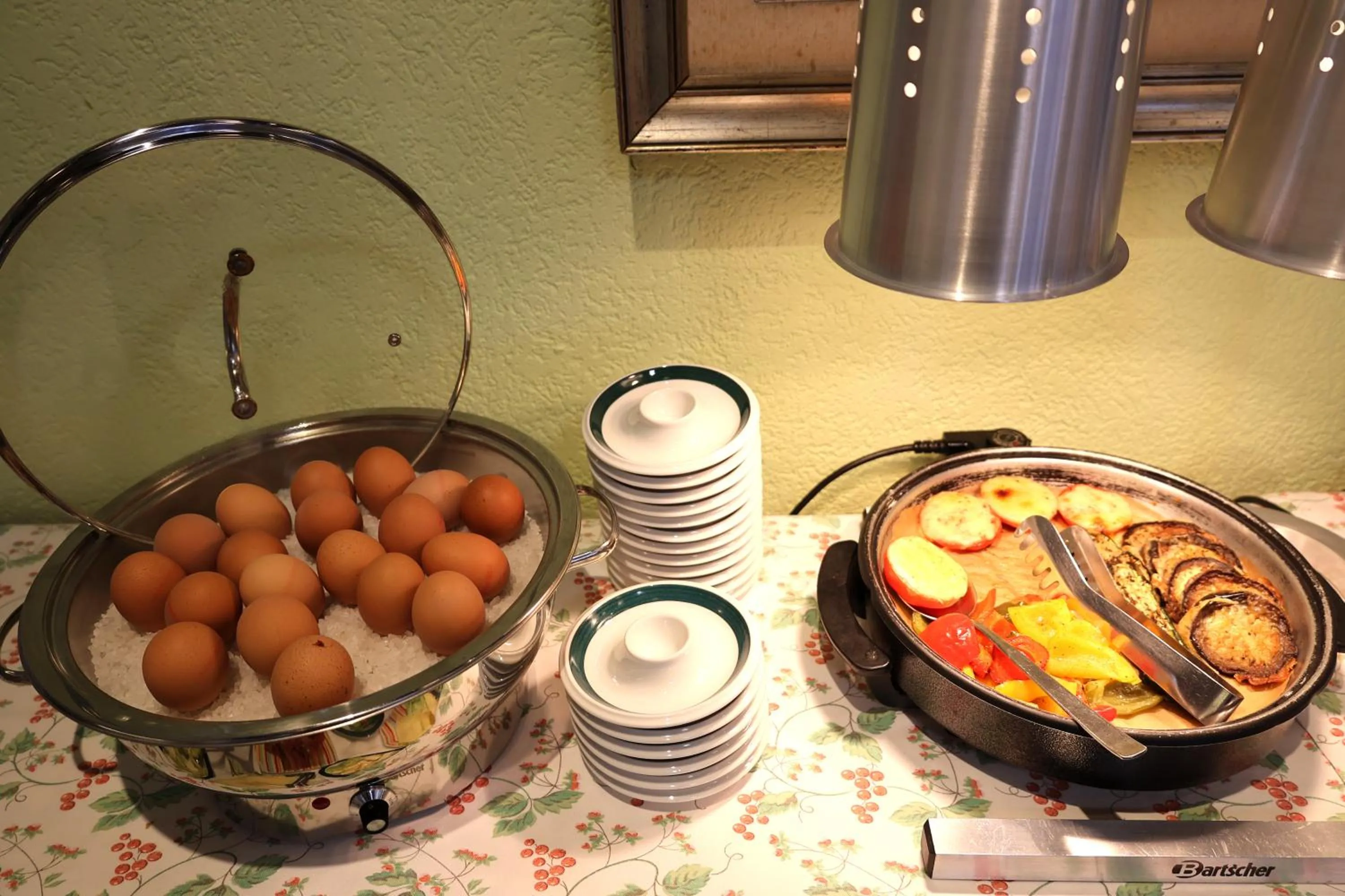 Breakfast in Aparthotel Deutschmeister