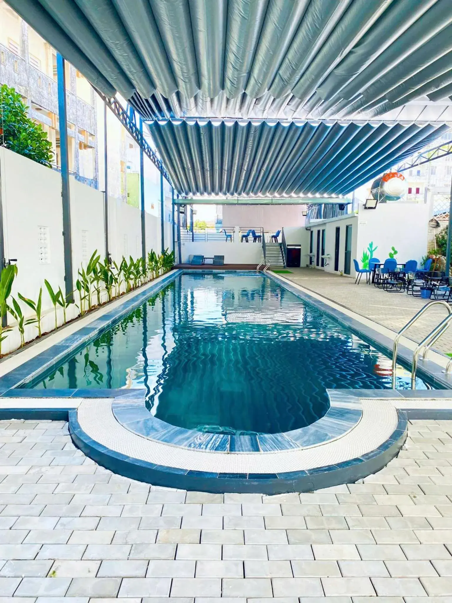 Swimming pool in Apple Hotel Swimming pool in Apple Hotel