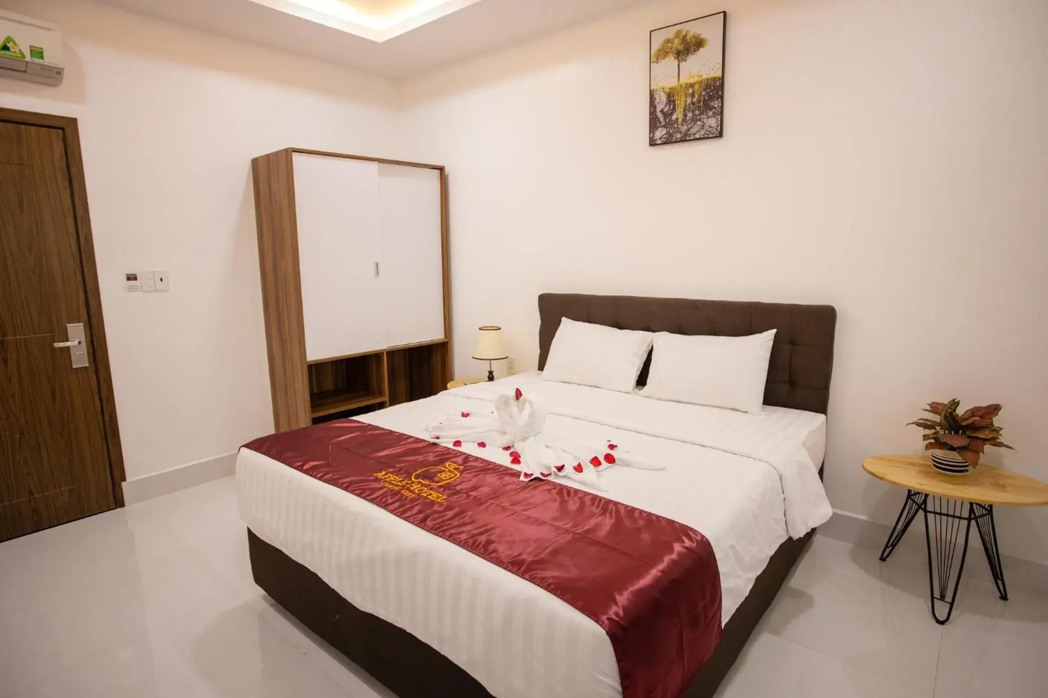 Bed in Apple Hotel Bed in Apple Hotel