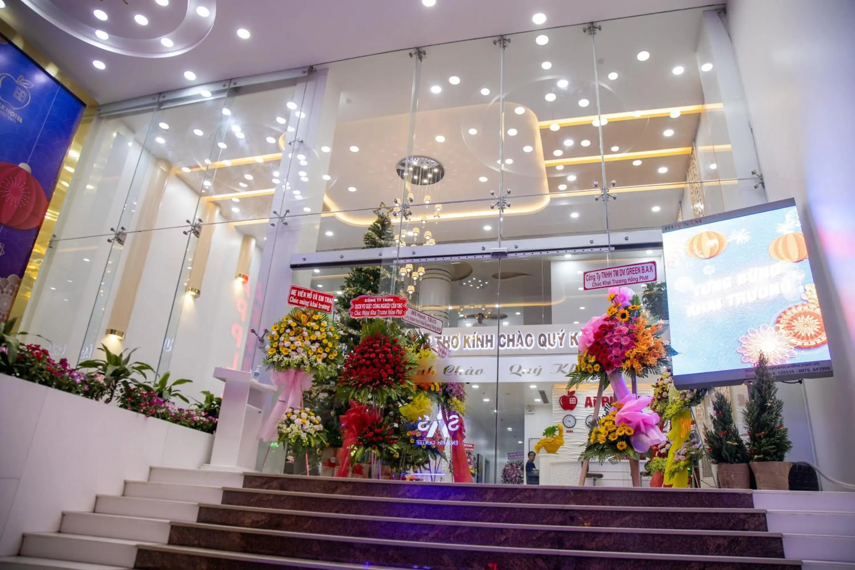 Property building in Apple Hotel Property building in Apple Hotel