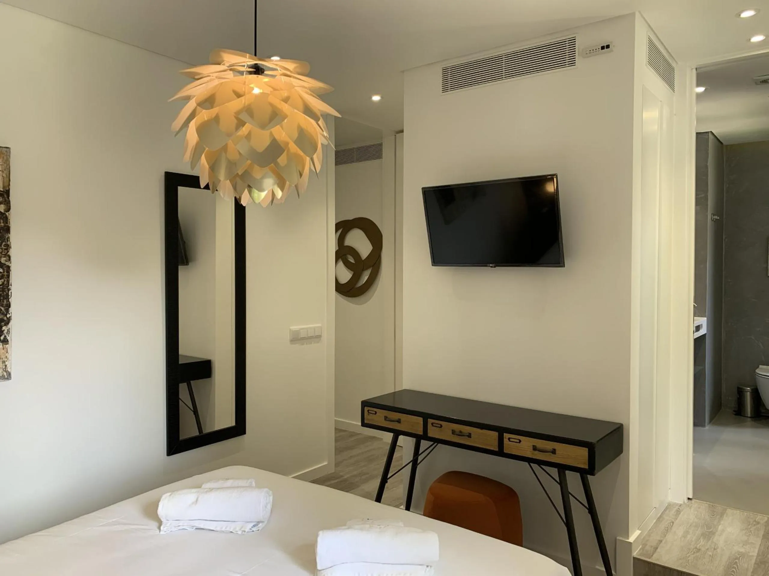 Bed in FLH Cascais Downtown Premium Apartment I