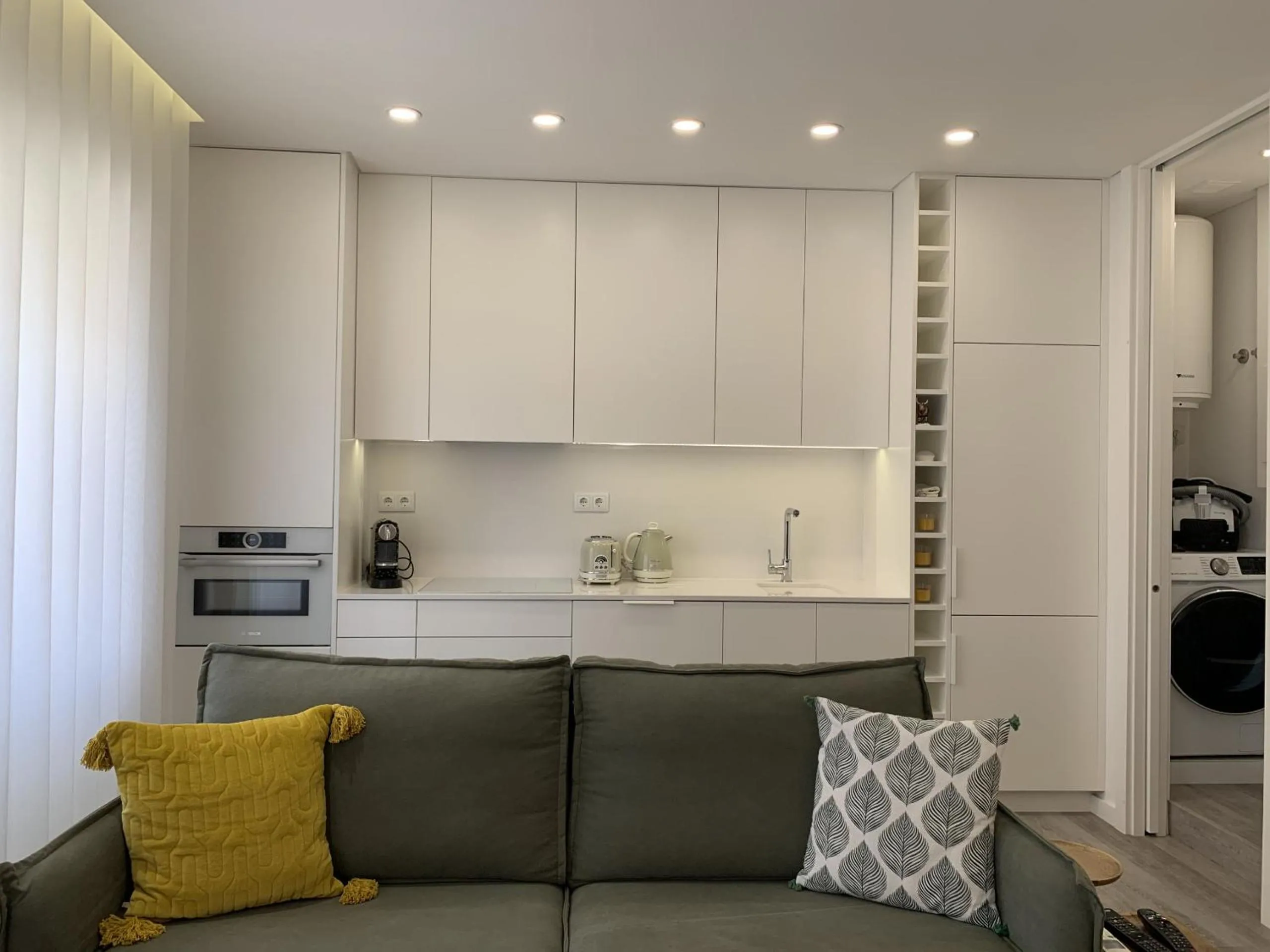 Communal lounge/ TV room in FLH Cascais Downtown Premium Apartment I