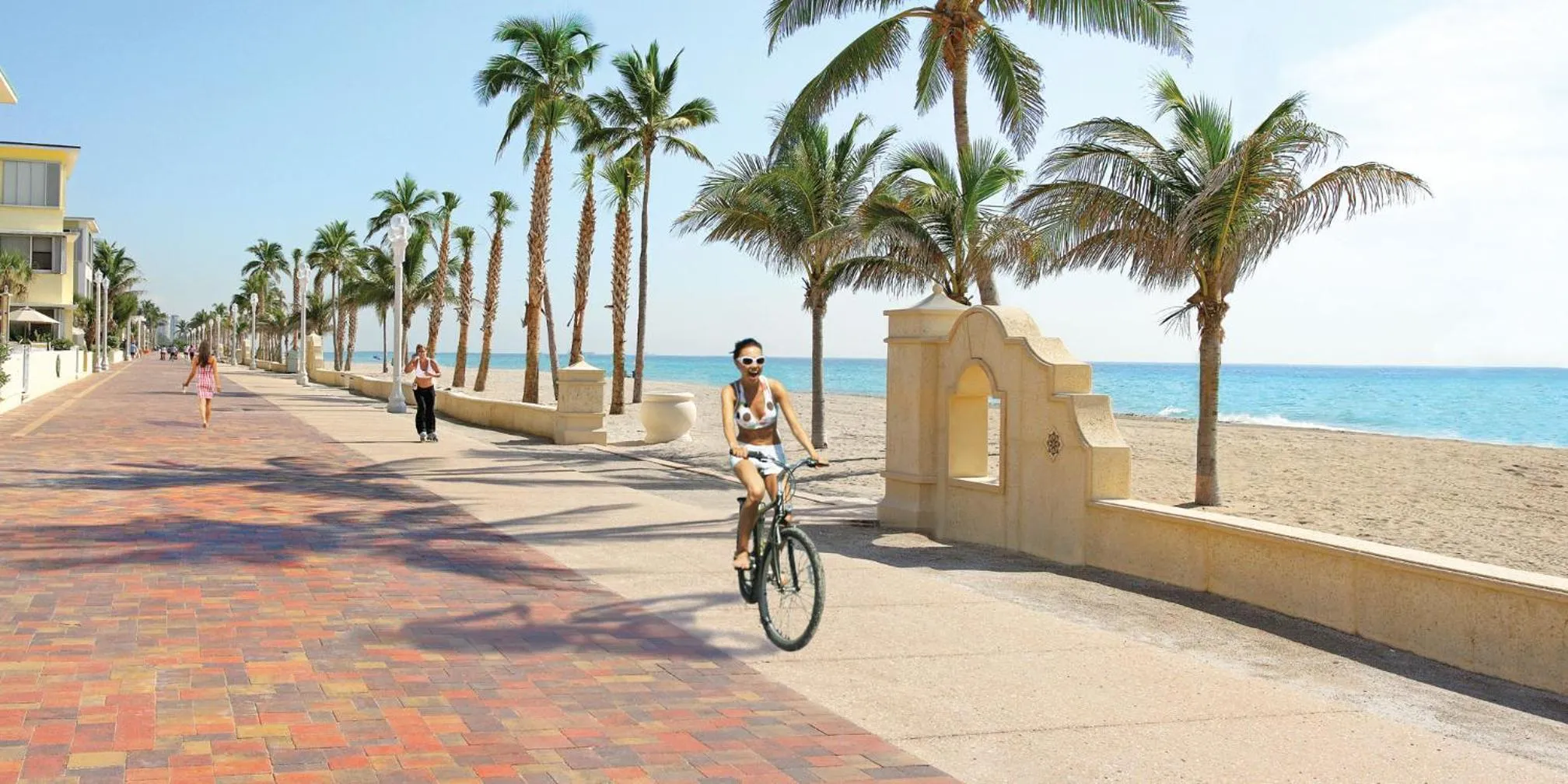 Beach in The Marlin Beachside