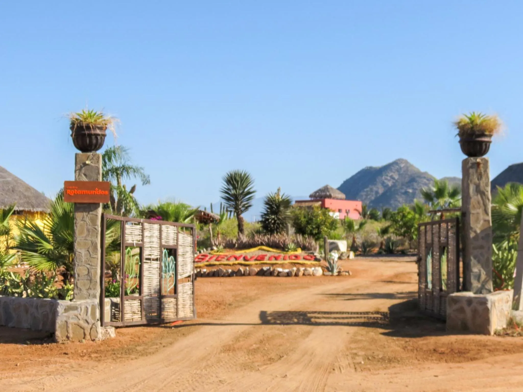 Logo/Certificate/Sign in Casitas El Salitral