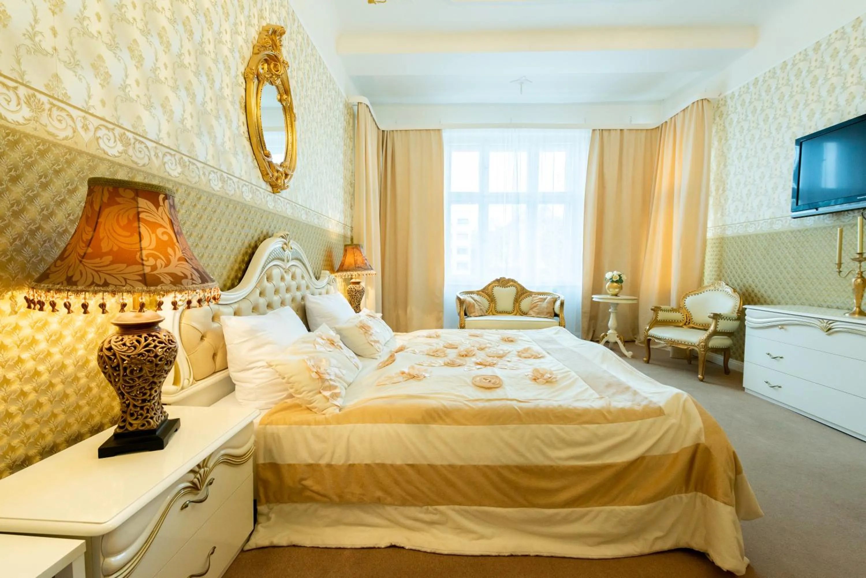 Photo of the whole room, Bed in Hotel Pension Dahlem