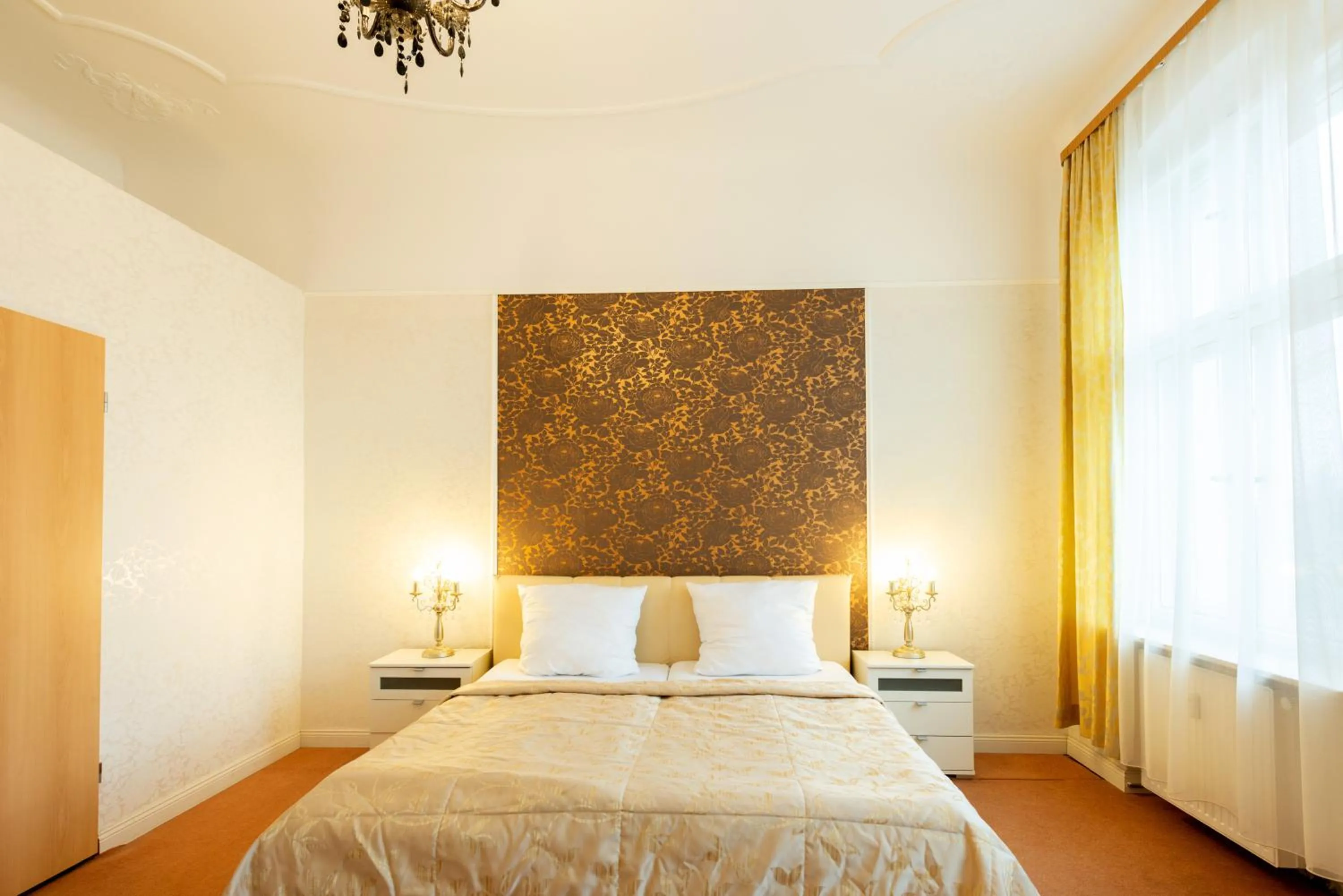 Bed in Hotel Pension Dahlem