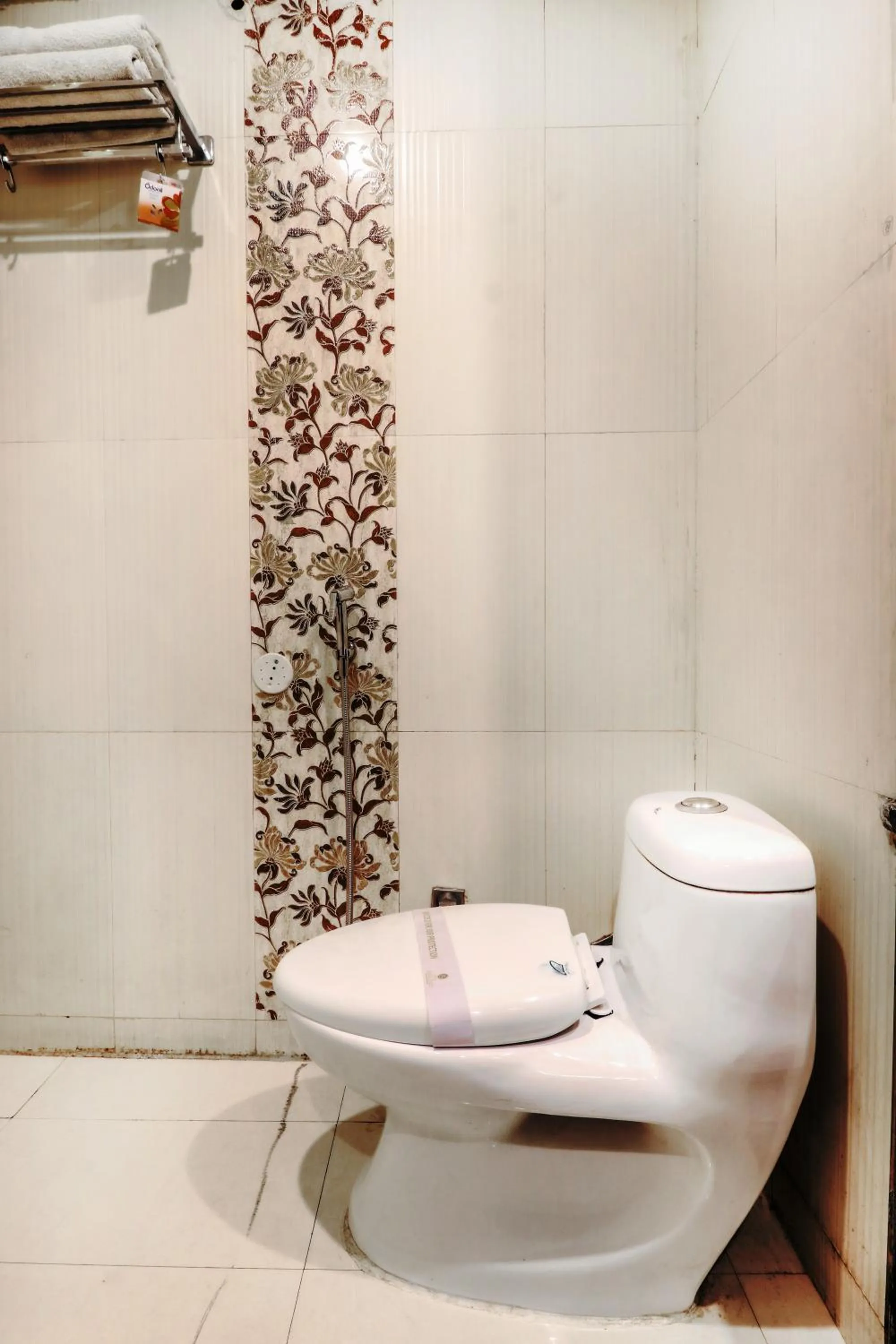 Toilet in Oaktel Hotel Grand Shiva Near Ganga Ghat