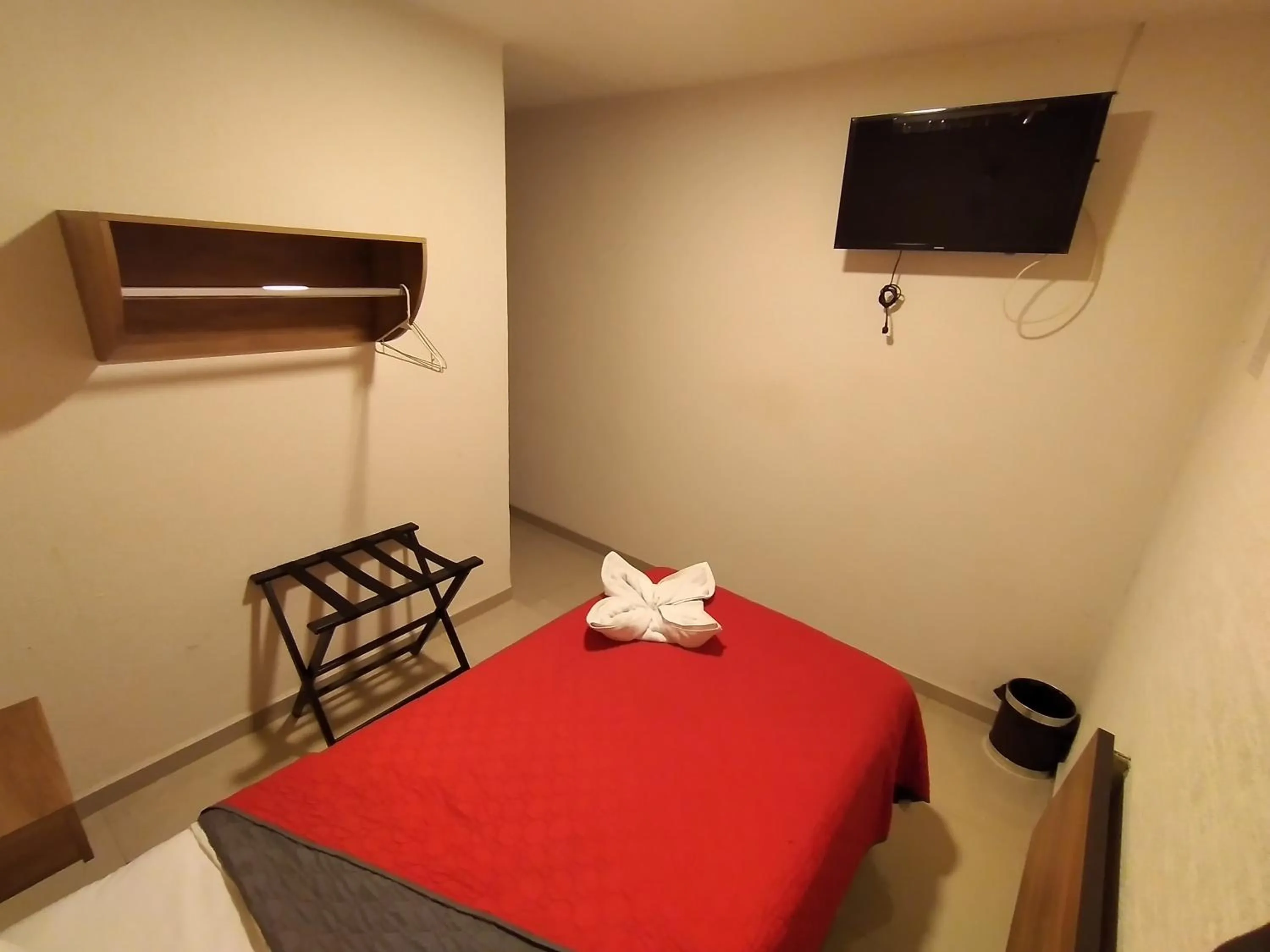 Photo of the whole room in HOTEL SAN JOSE