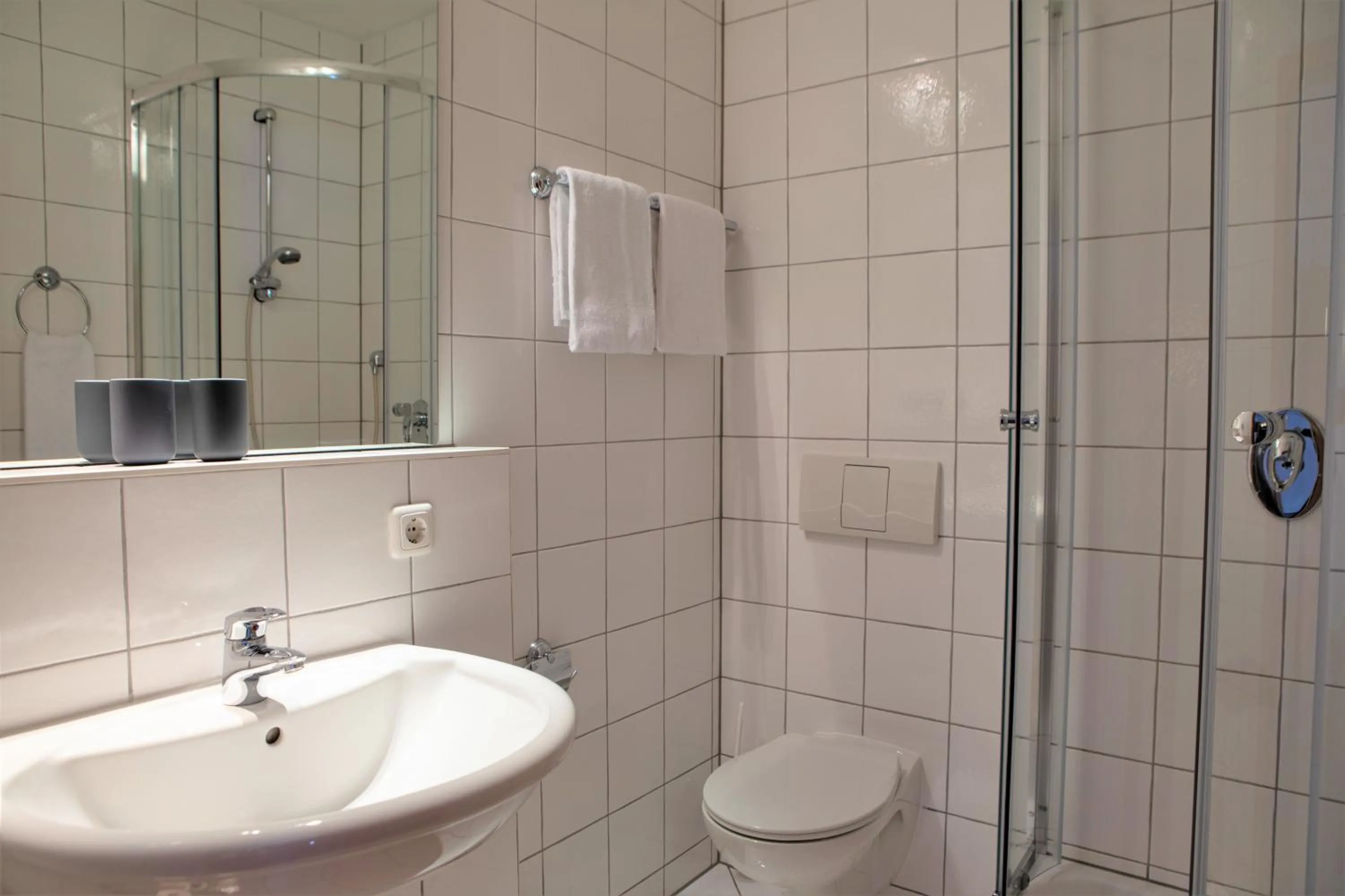 Shower in Elldus Resort