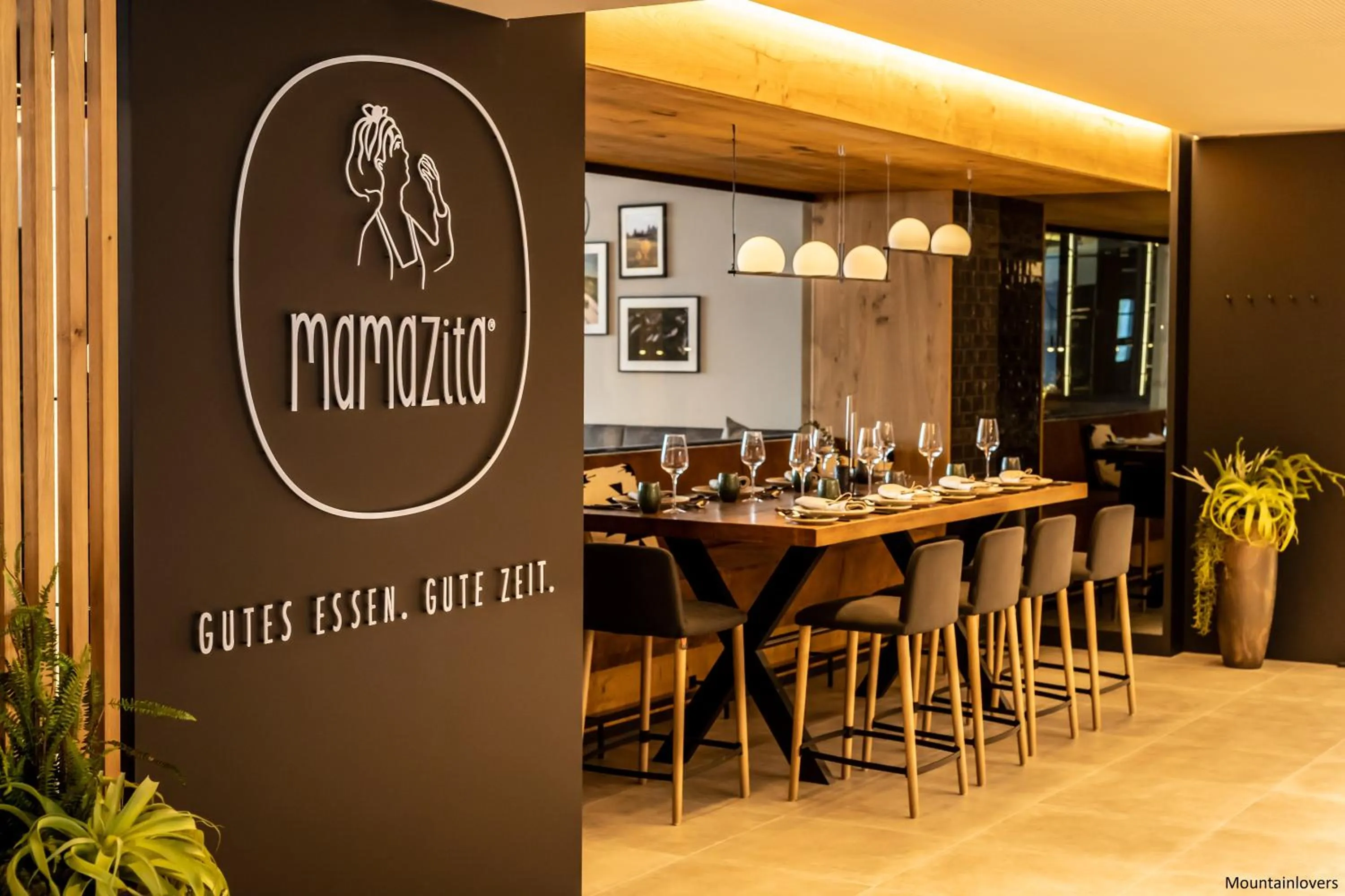 Restaurant/places to eat in Elldus Resort