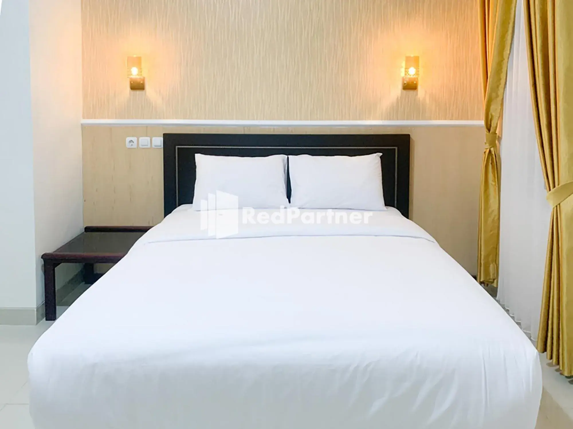 Bedroom in RedDoorz Syariah At Hotel Nuri Indah Dongkelan Yogyakarta Bedroom in RedDoorz Syariah At Hotel Nuri Indah Dongkelan Yogyakarta