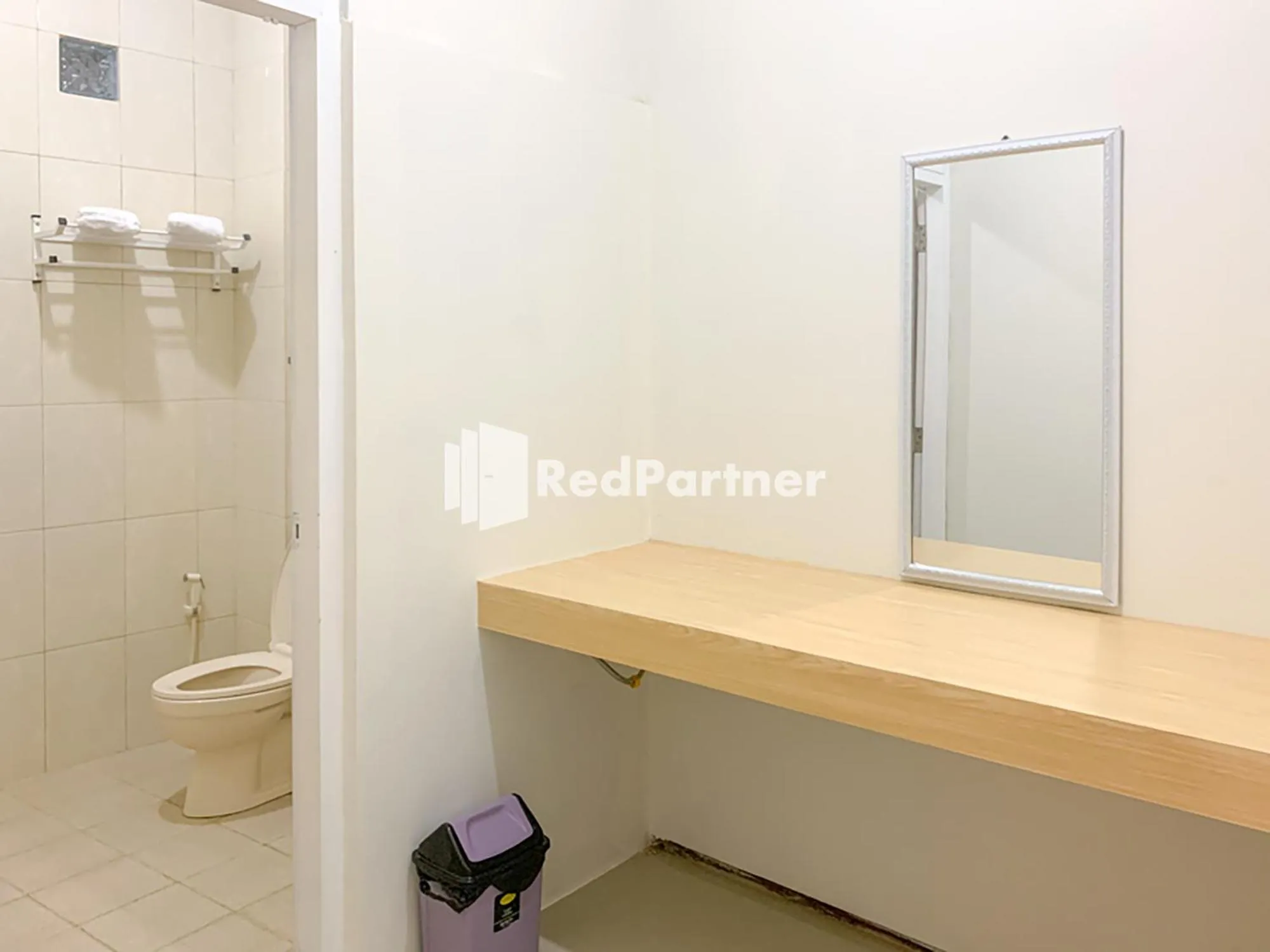 Bedroom in RedDoorz Syariah At Hotel Nuri Indah Dongkelan Yogyakarta