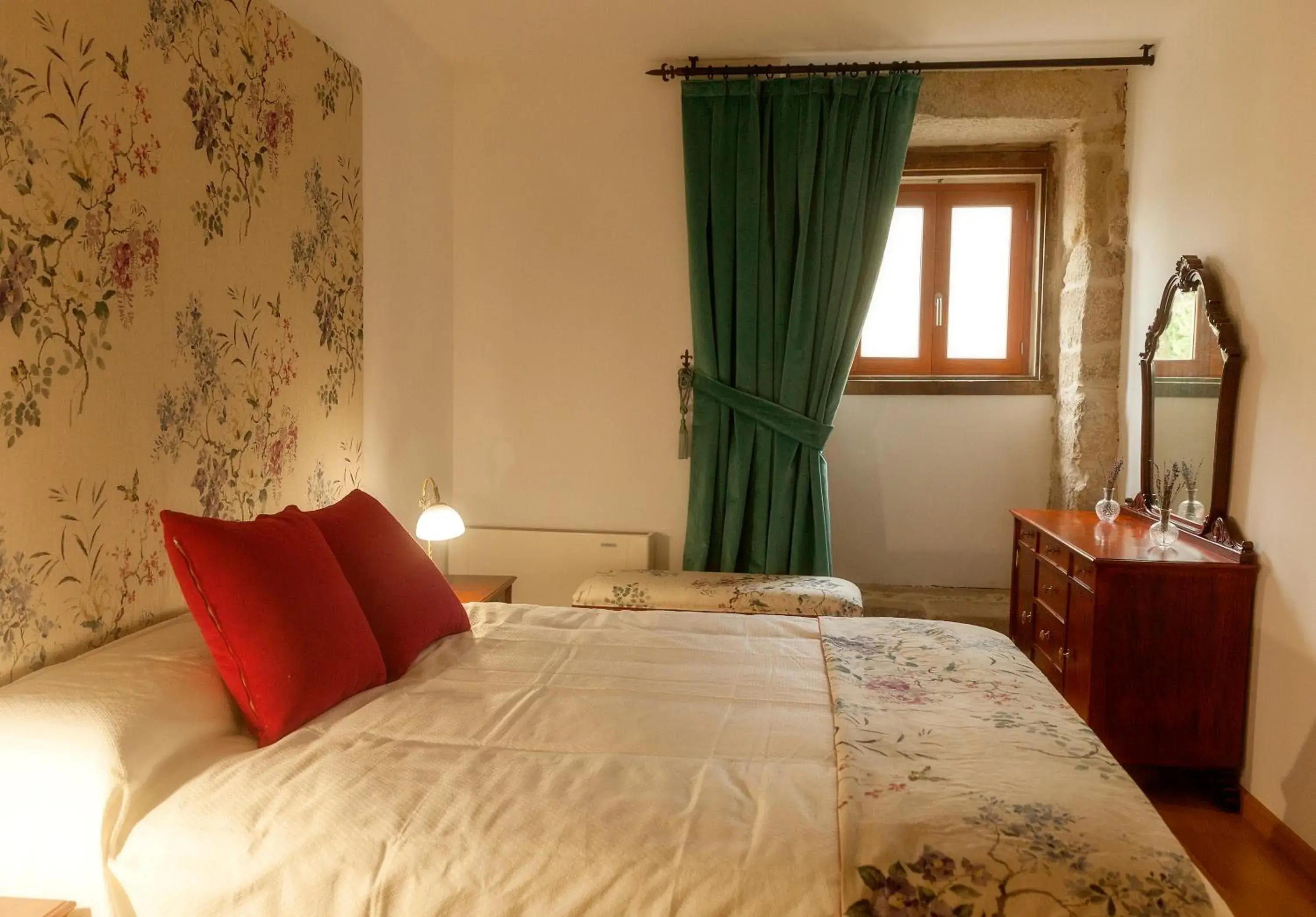 Double or Twin Room in CASA RECTORAL DE SAN EUSEBIO Double or Twin Room in CASA RECTORAL DE SAN EUSEBIO