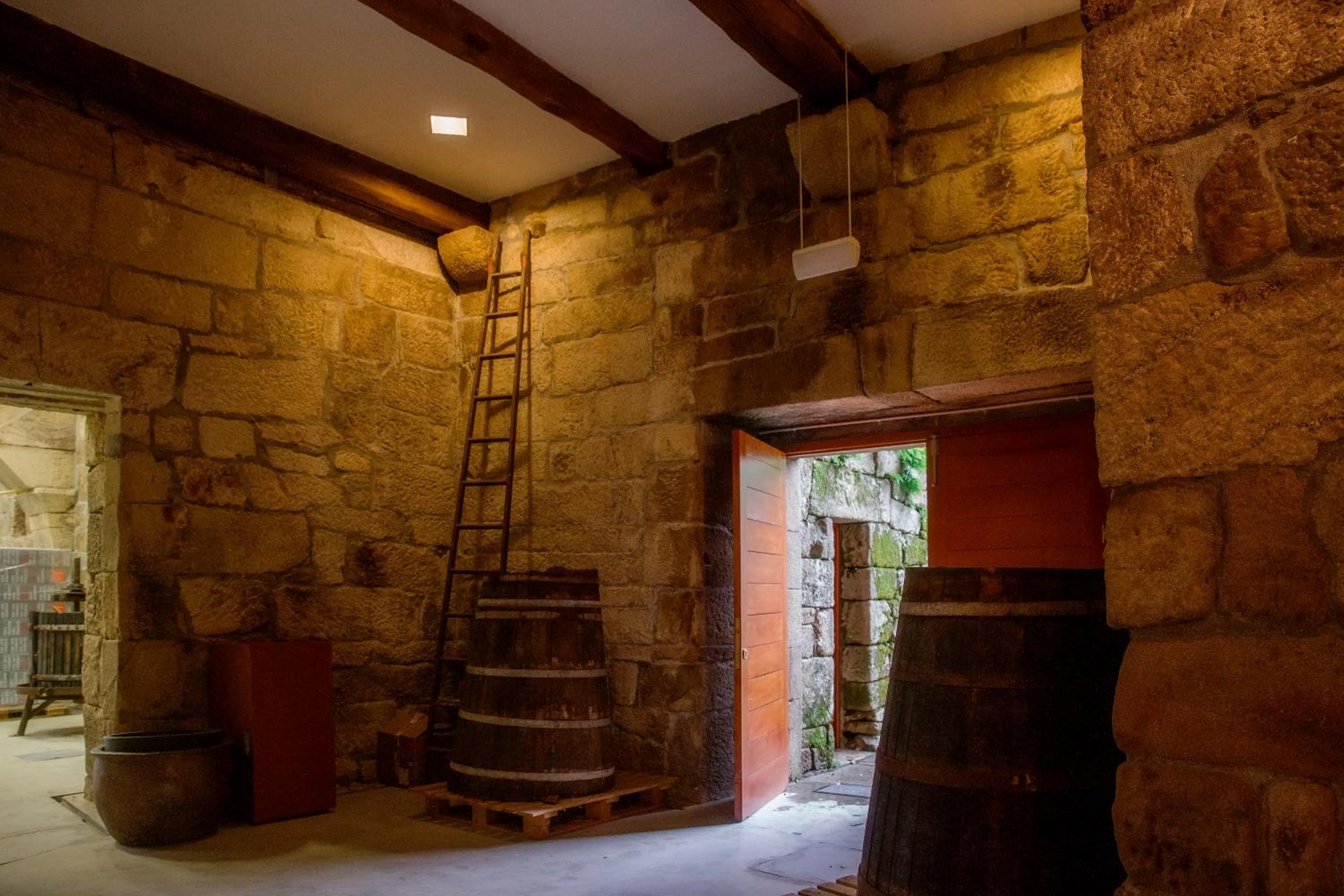 Decorative detail in CASA RECTORAL DE SAN EUSEBIO
