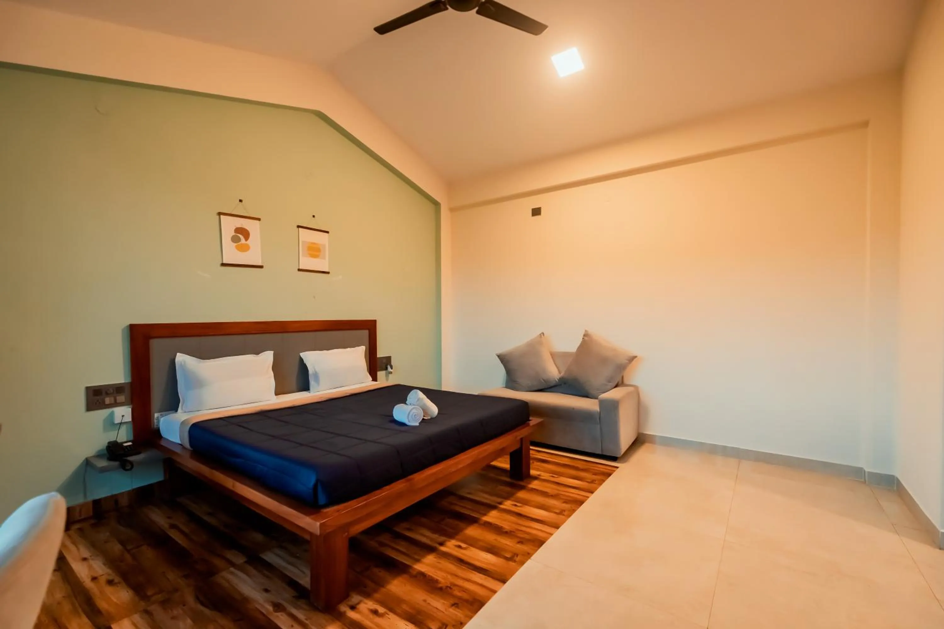 Bed in Commune18 Resort Chikmagalur