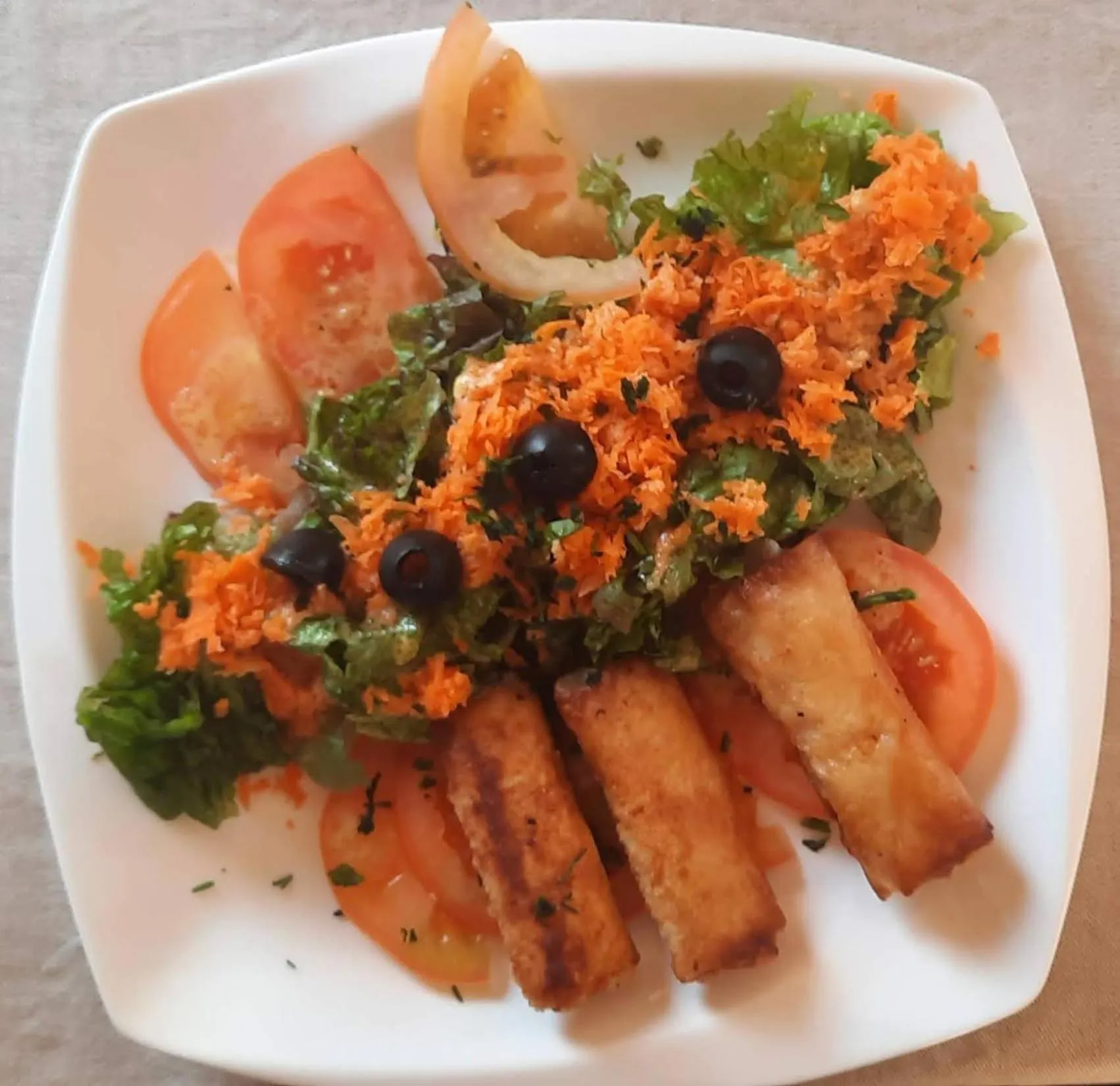 Food and drinks in Hôtel La Belle Etoile & SPA