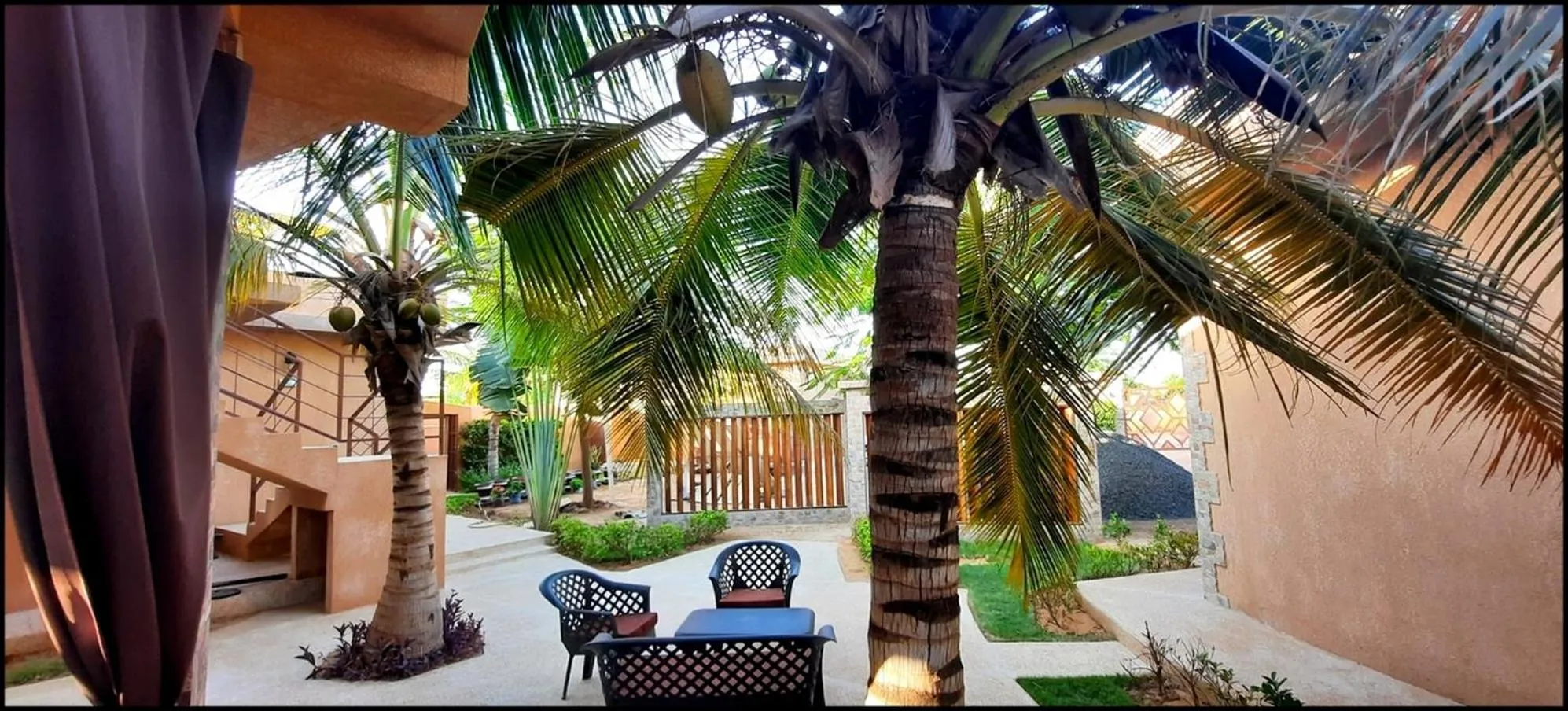 Lounge or bar in Hôtel La Belle Etoile & SPA