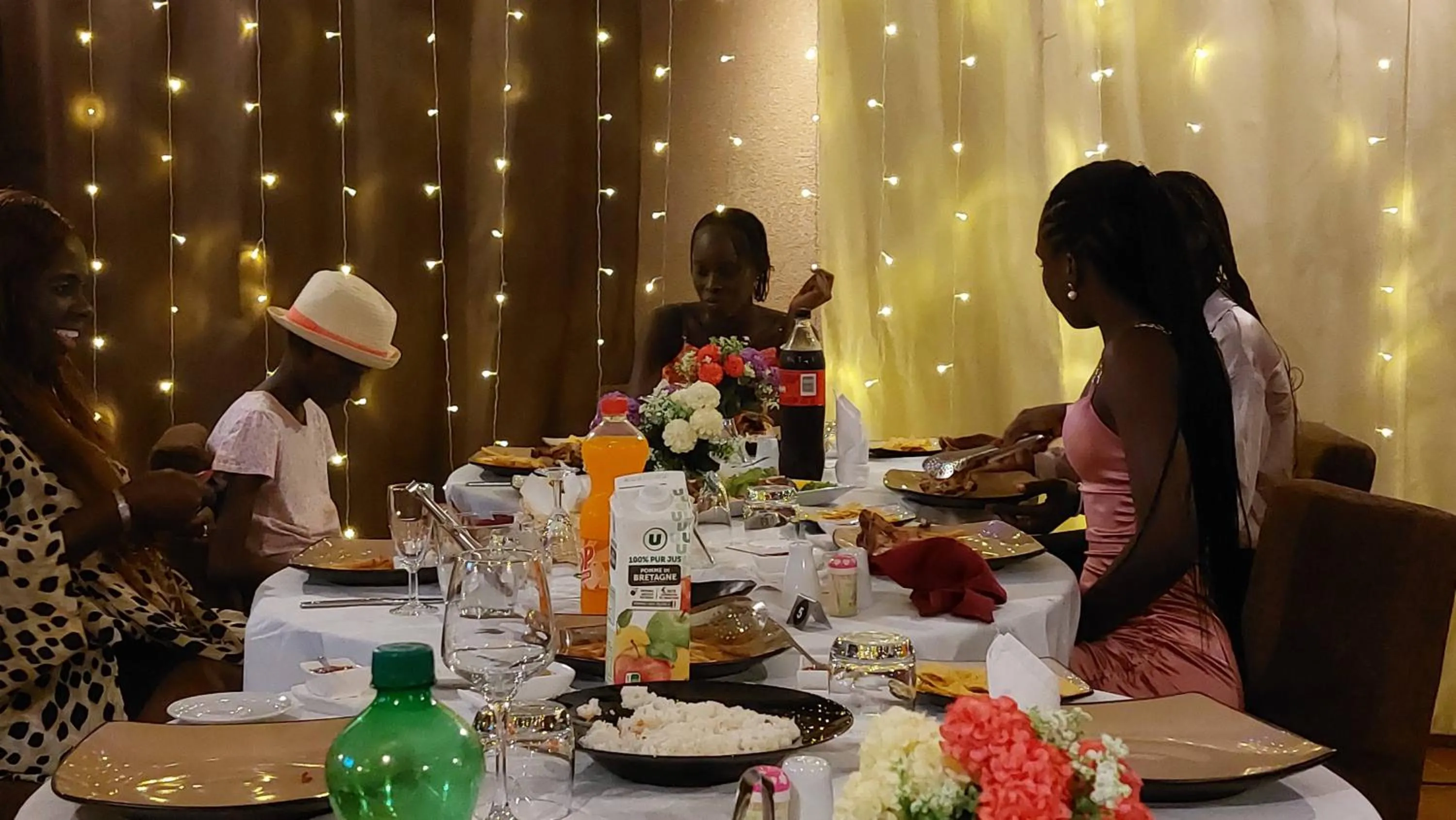 Restaurant/places to eat in Hôtel La Belle Etoile & SPA