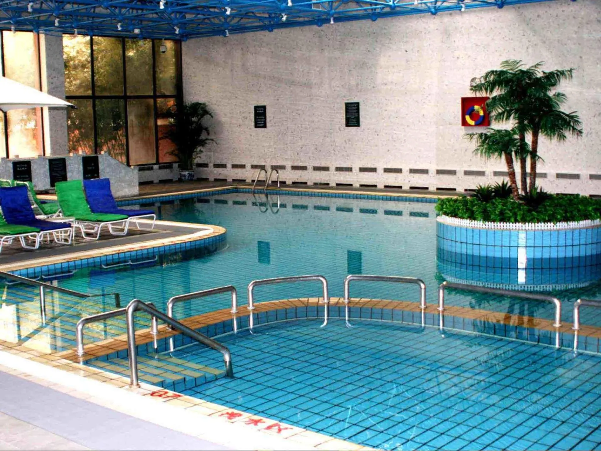 Swimming pool in CITIC Hotel Beijing Airport