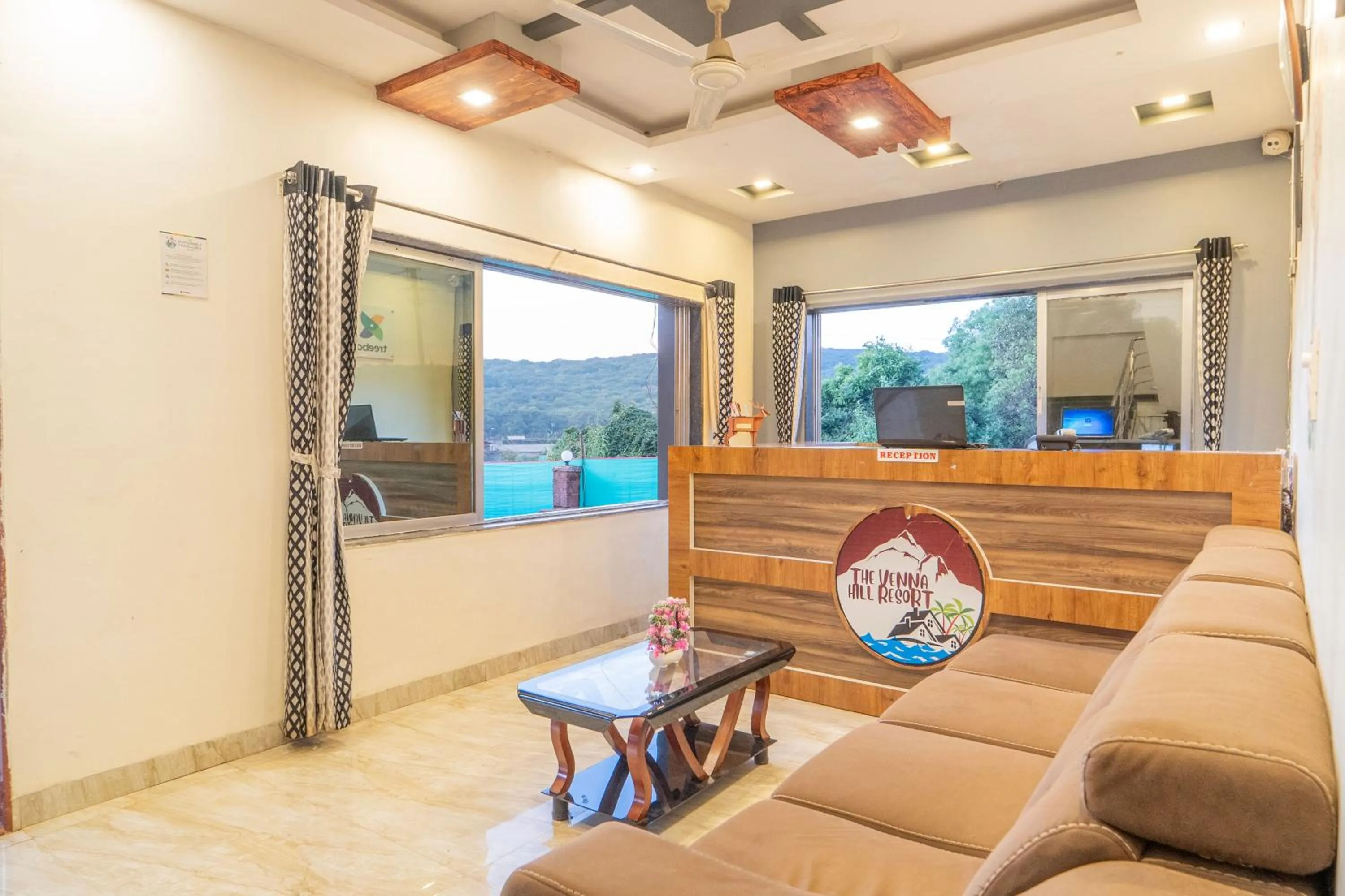 Lobby or reception in Treebo The Venna Hill
