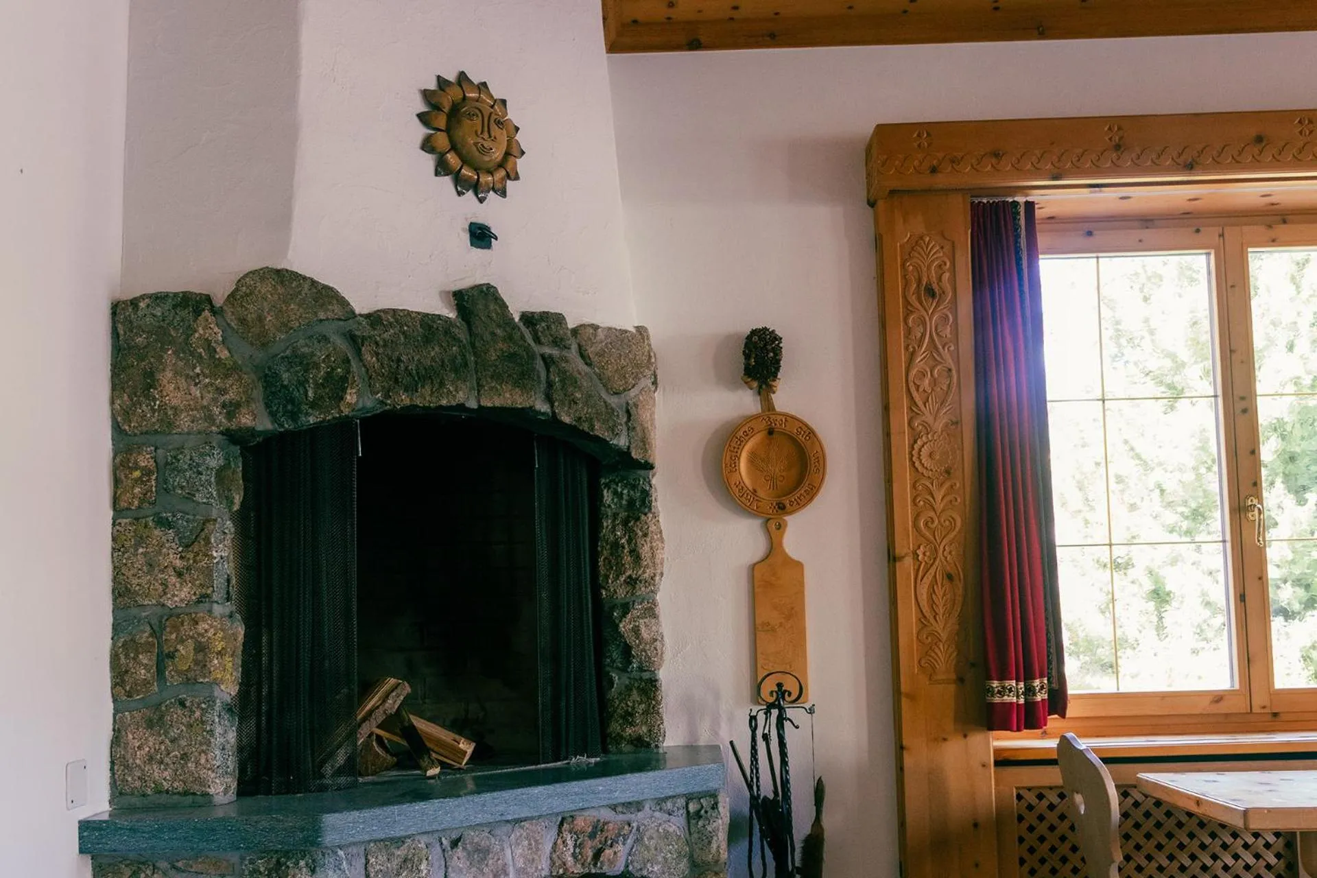 Decorative detail in Hotel Corvatsch - Web Check-in