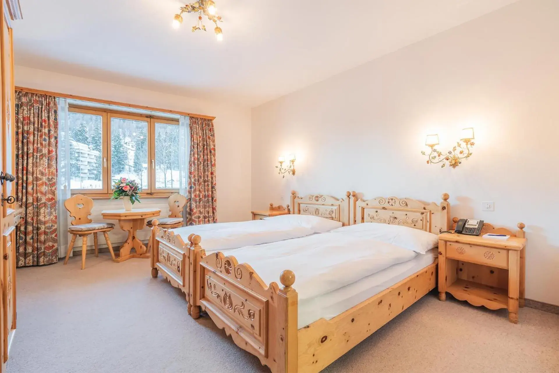 Superior Double Room in Hotel Corvatsch - Web Check-in Superior Double Room in Hotel Corvatsch - Web Check-in