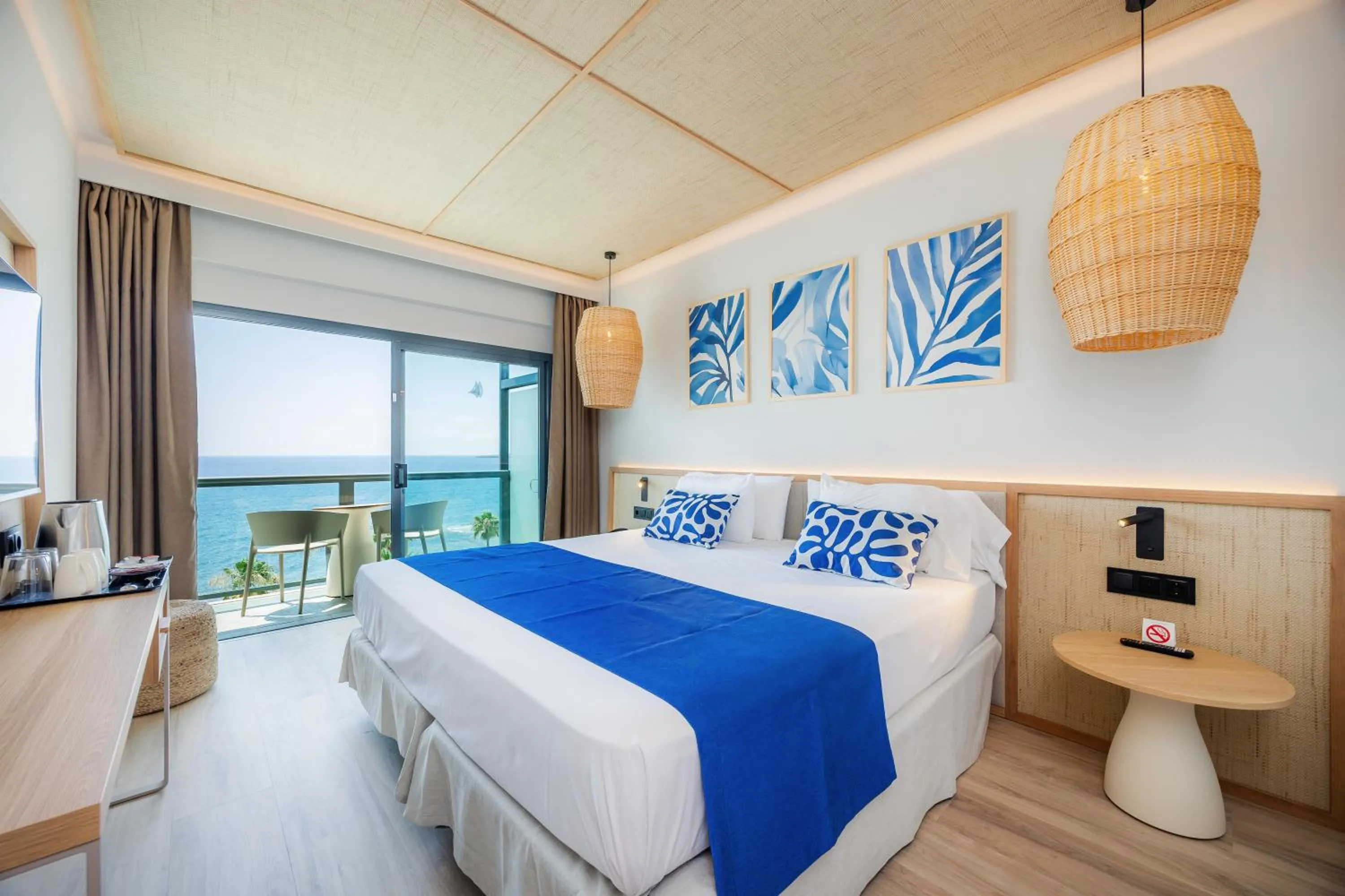 Bed in Marins Suites - Adults Only Hotel