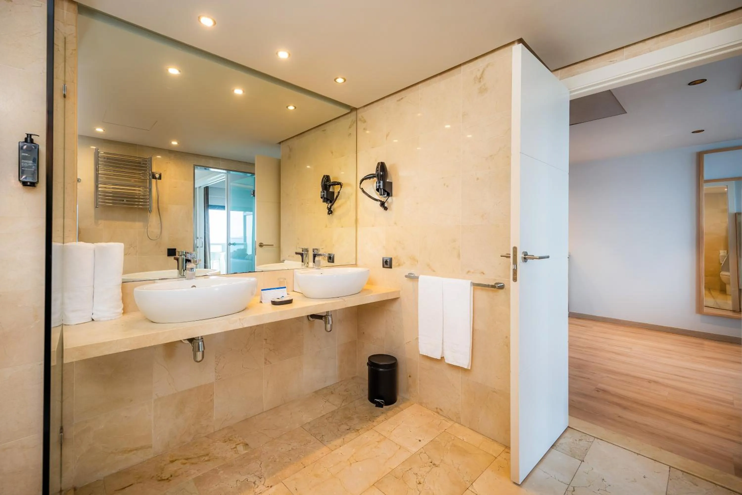 Bathroom in Marins Suites - Adults Only Hotel