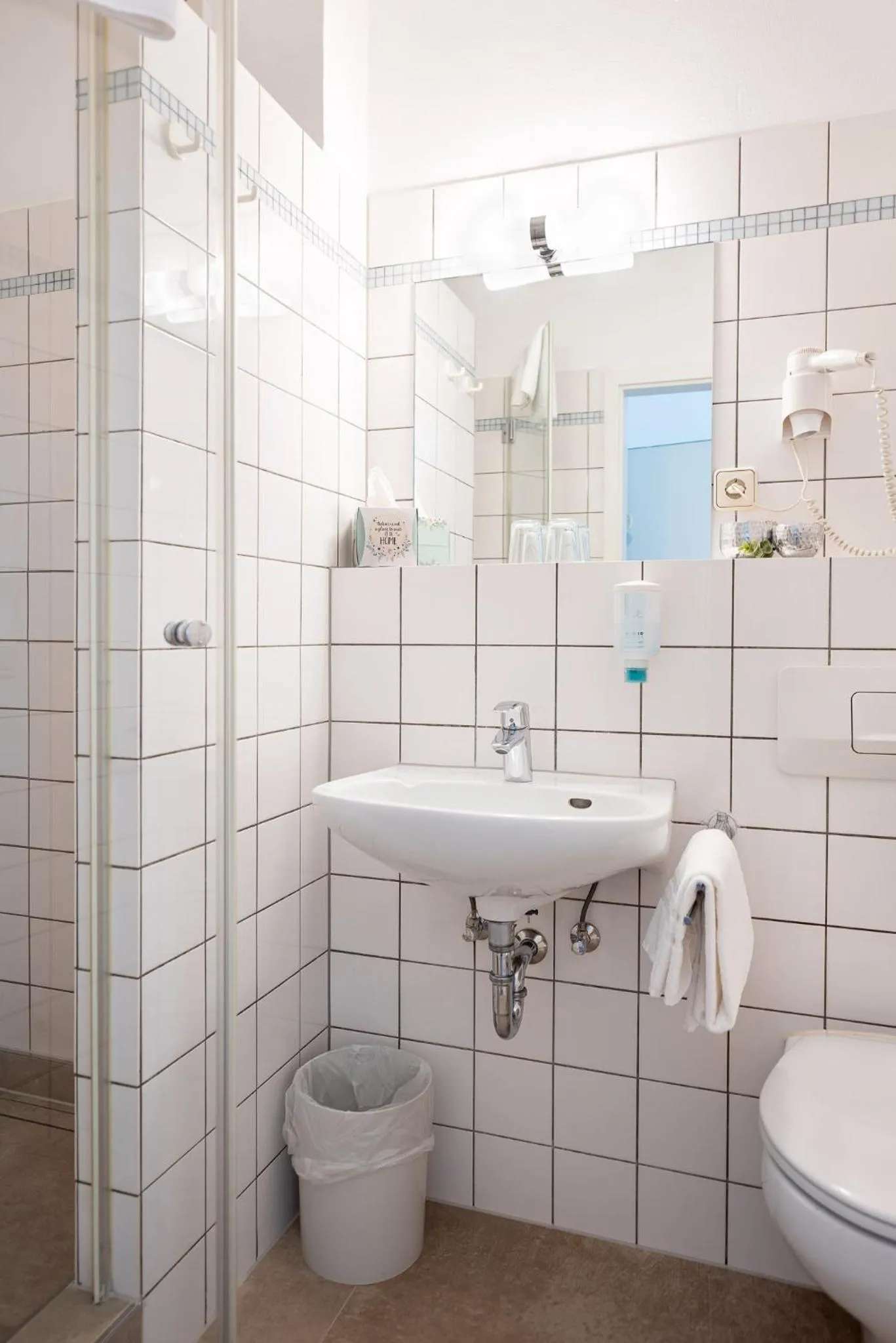 Bathroom in Hotel Nibelungen Hof