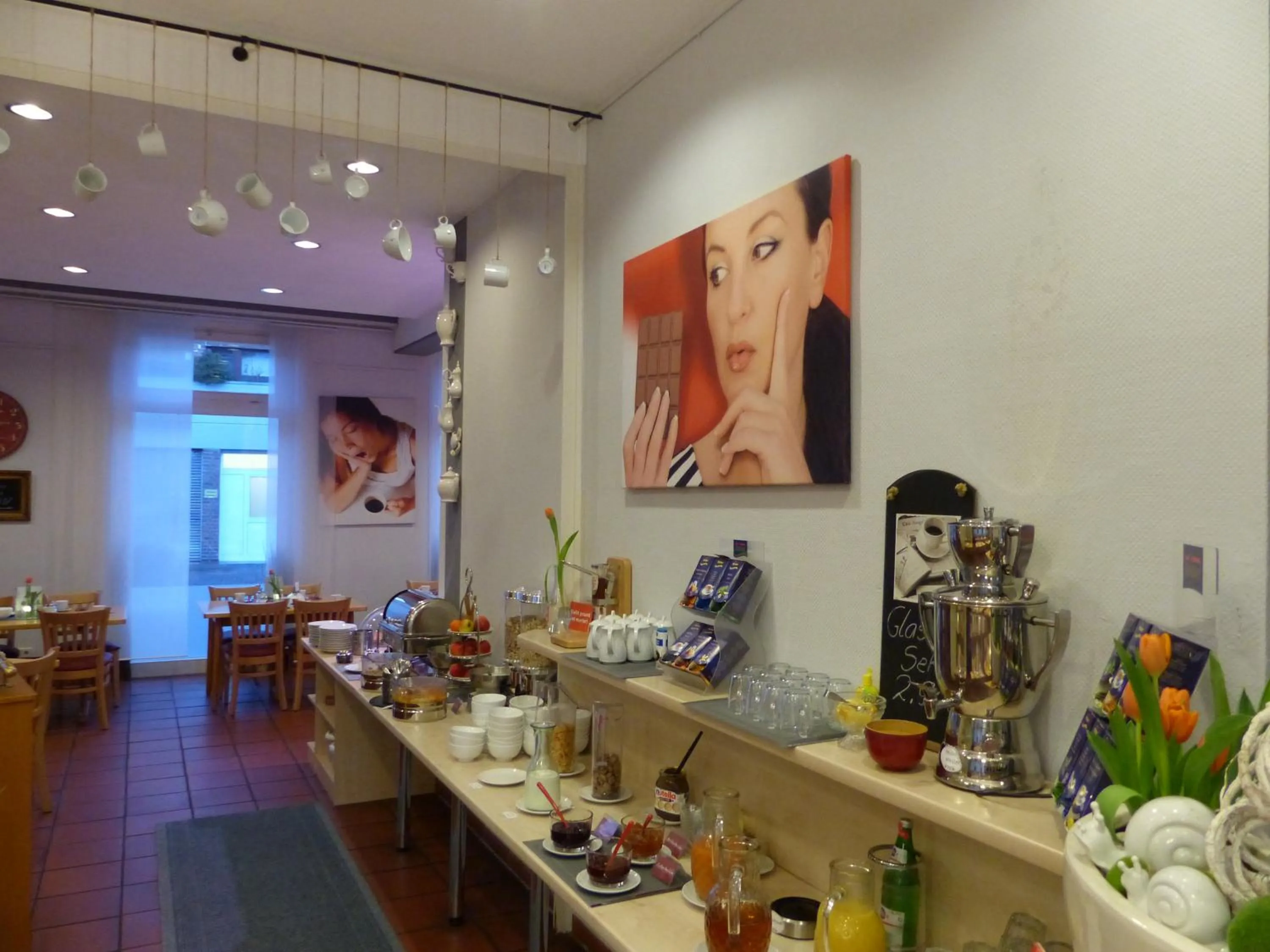 Food and drinks in Hotel Nibelungen Hof