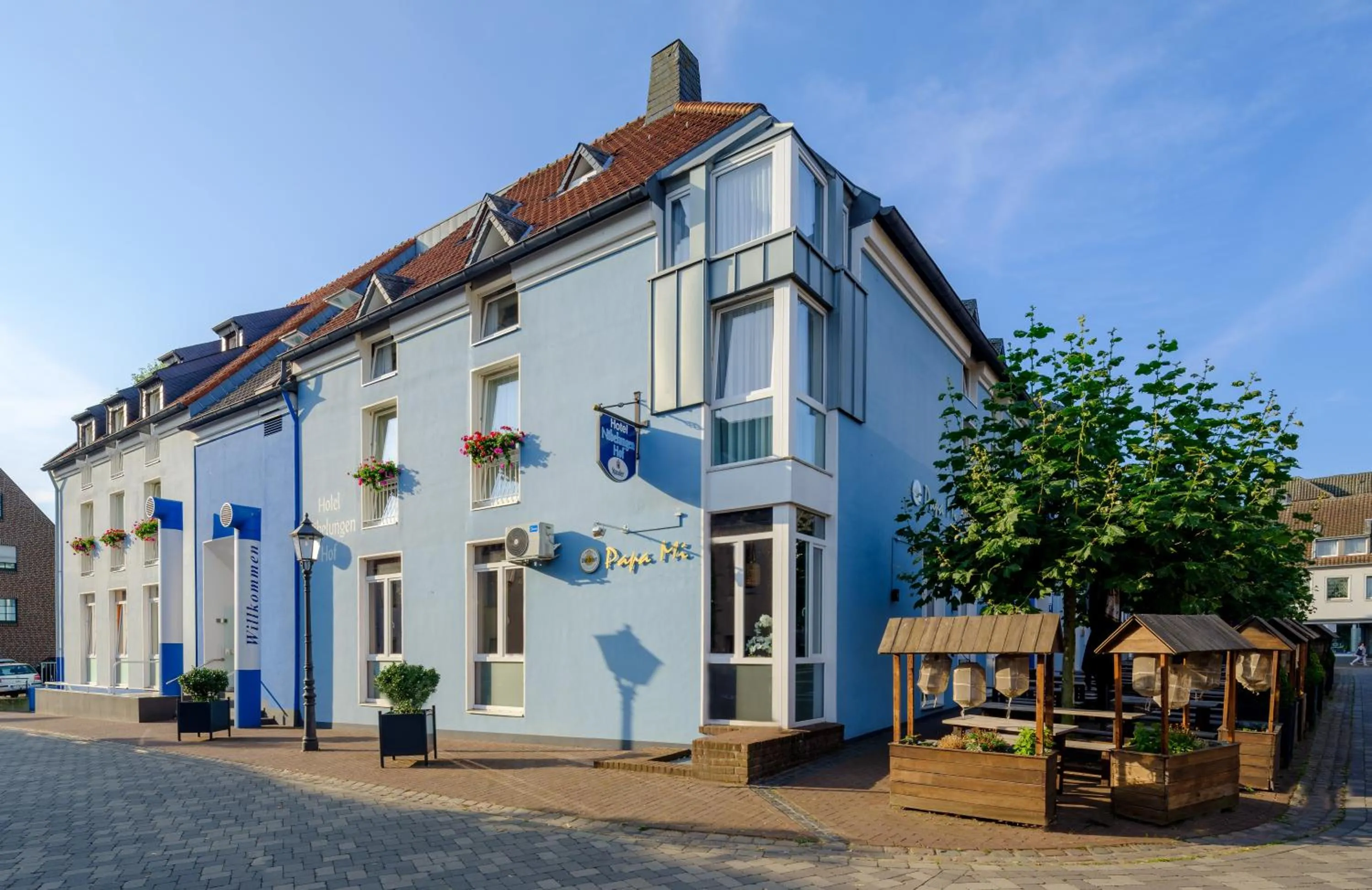 Property building in Hotel Nibelungen Hof