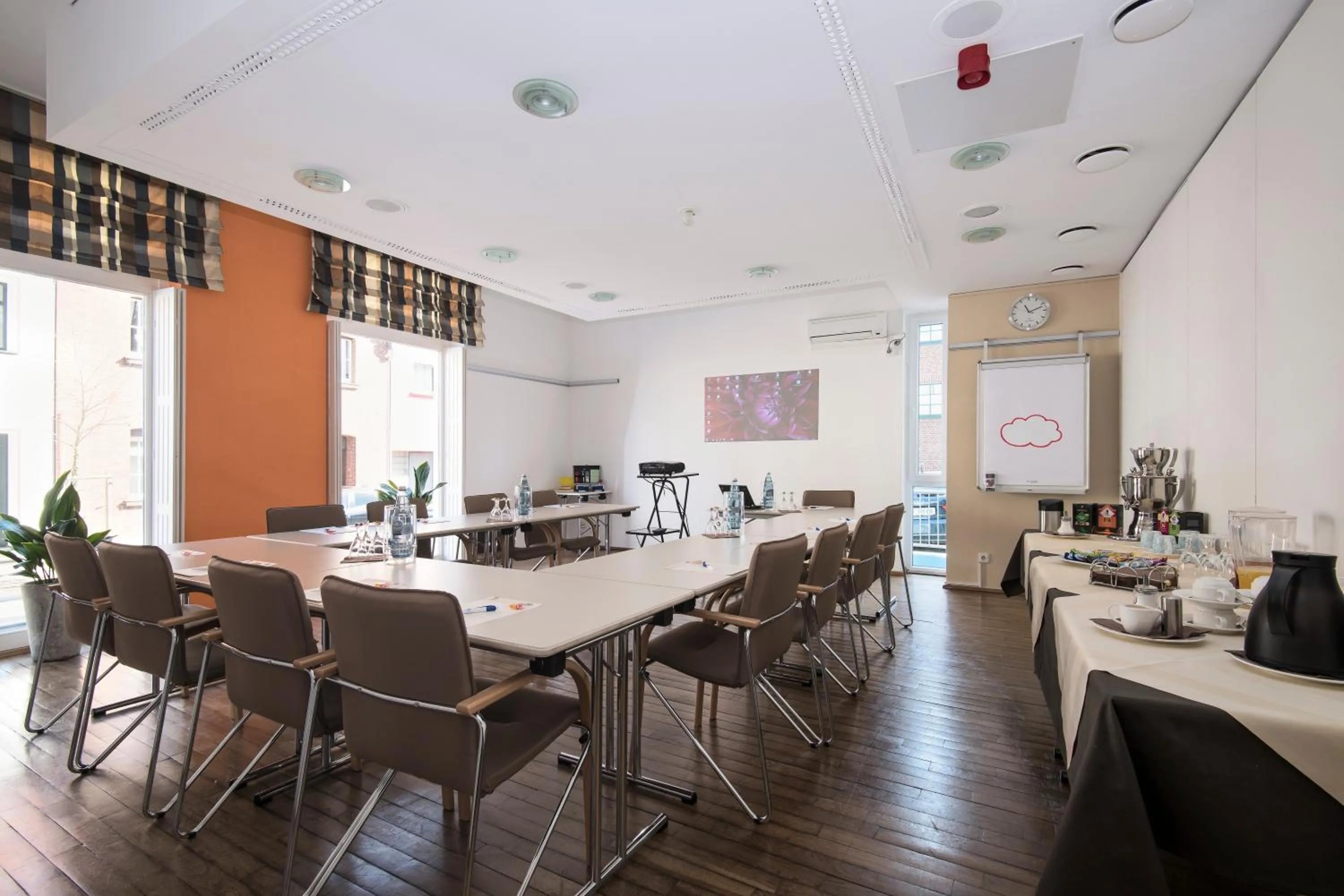 Area and facilities in Hotel Nibelungen Hof