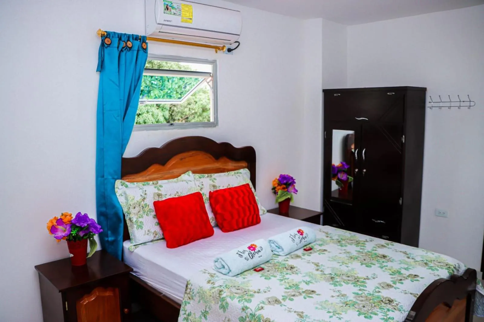 Bed in Hotel Flor Gloria