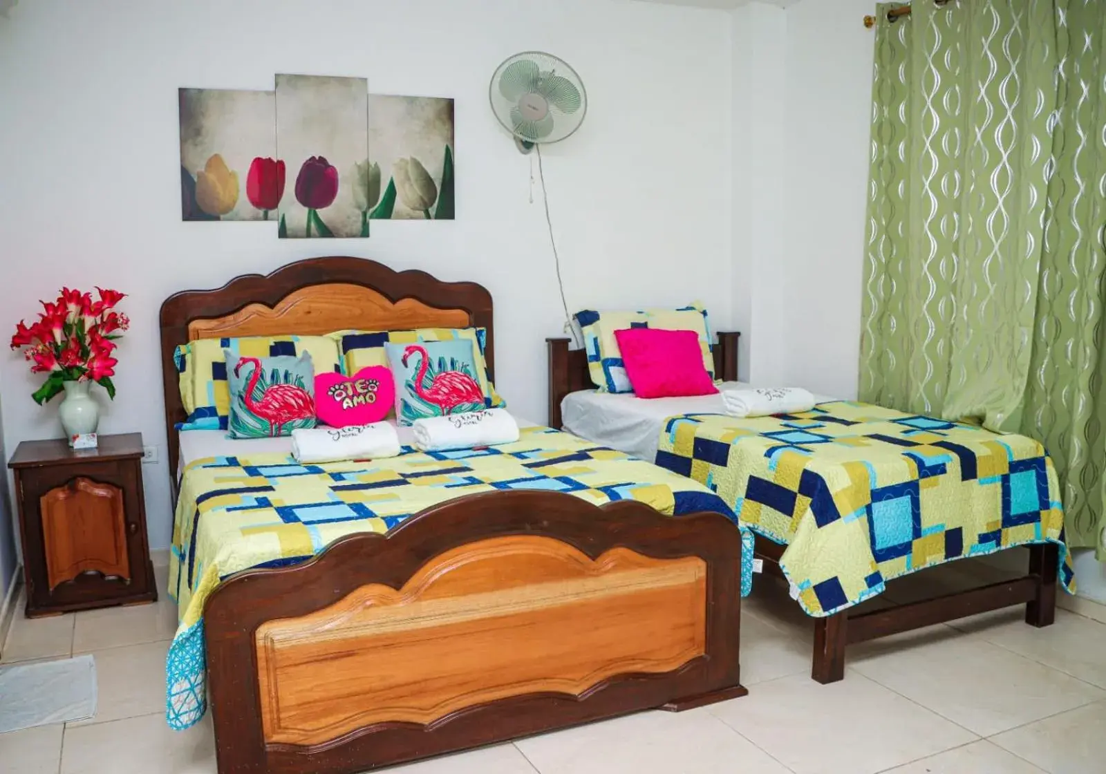 Basic Triple Room in Hotel Flor Gloria Basic Triple Room in Hotel Flor Gloria