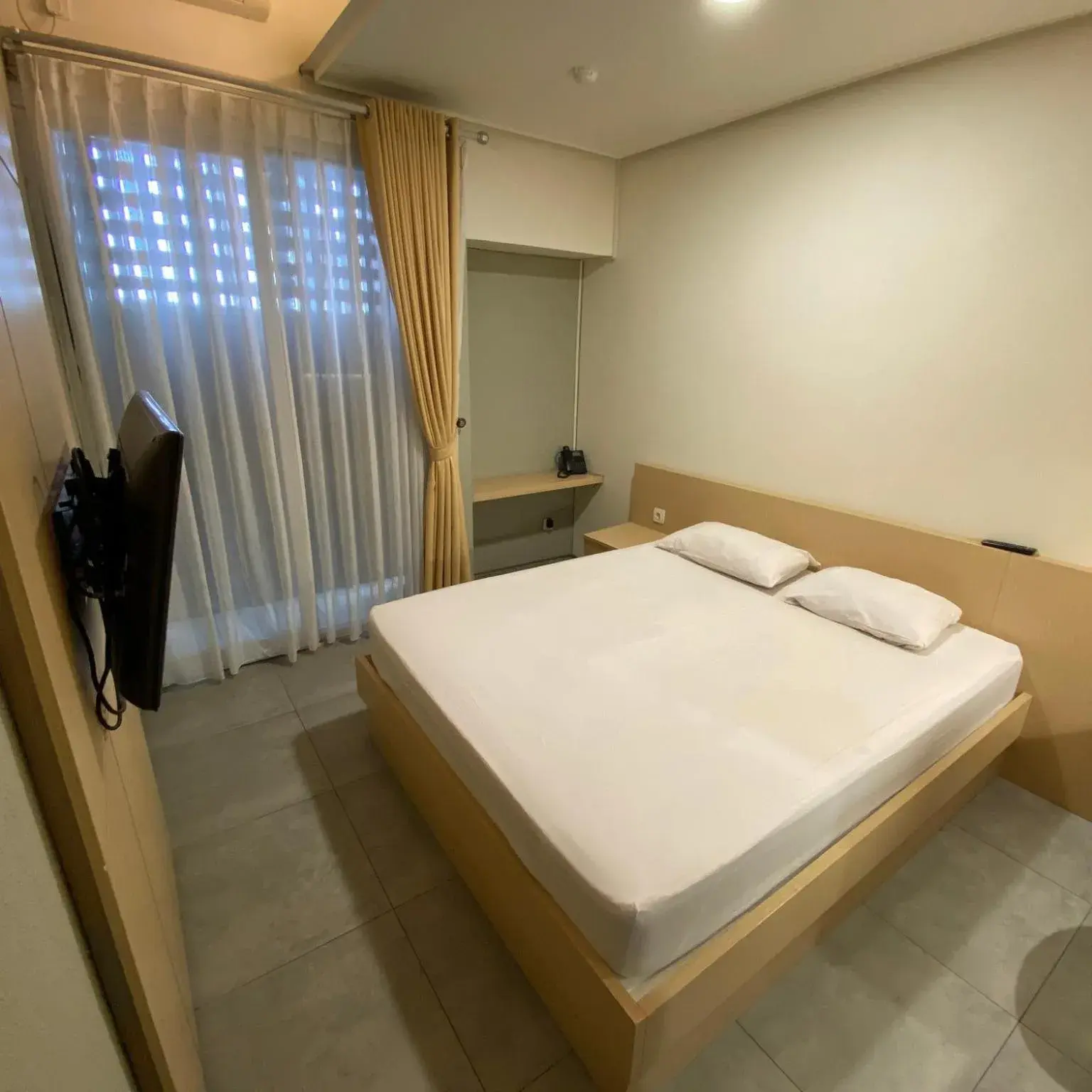 Deluxe Double Room with Balcony in FULMAR Pasteur Deluxe Double Room with Balcony in FULMAR Pasteur