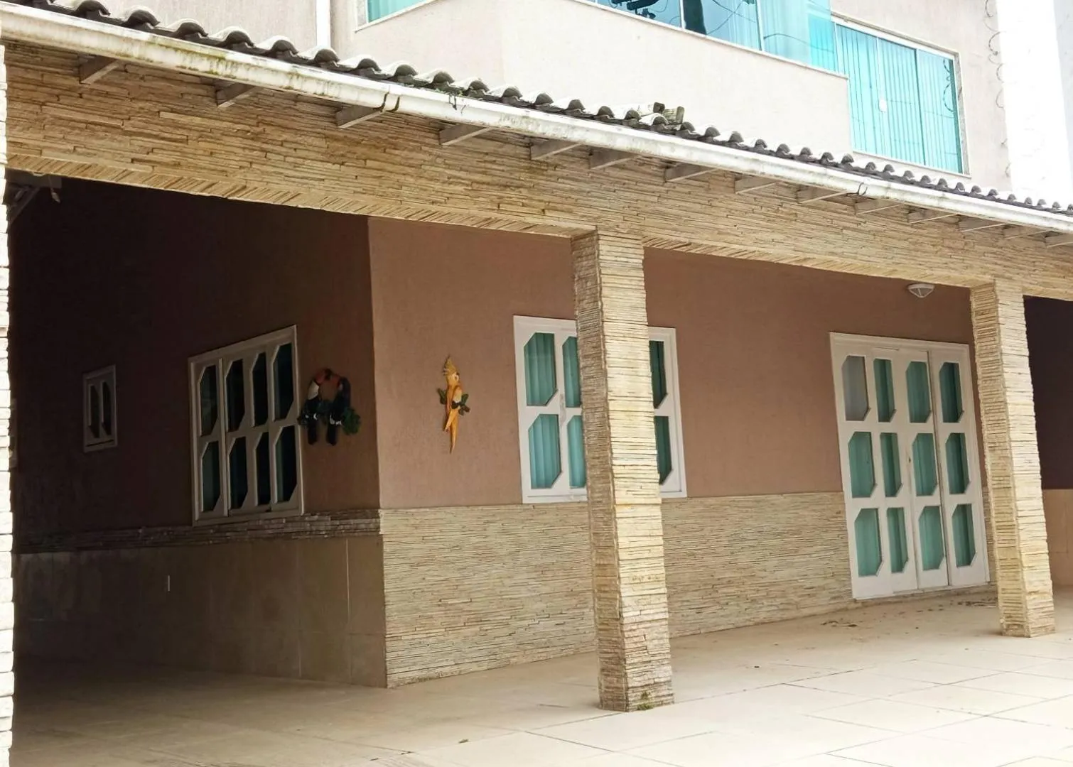 Casa temporada Rio das Ostras - Garagem - Piscina - Wi-fi - Cozinha Completa - Sky e Netflix - Ar condionado