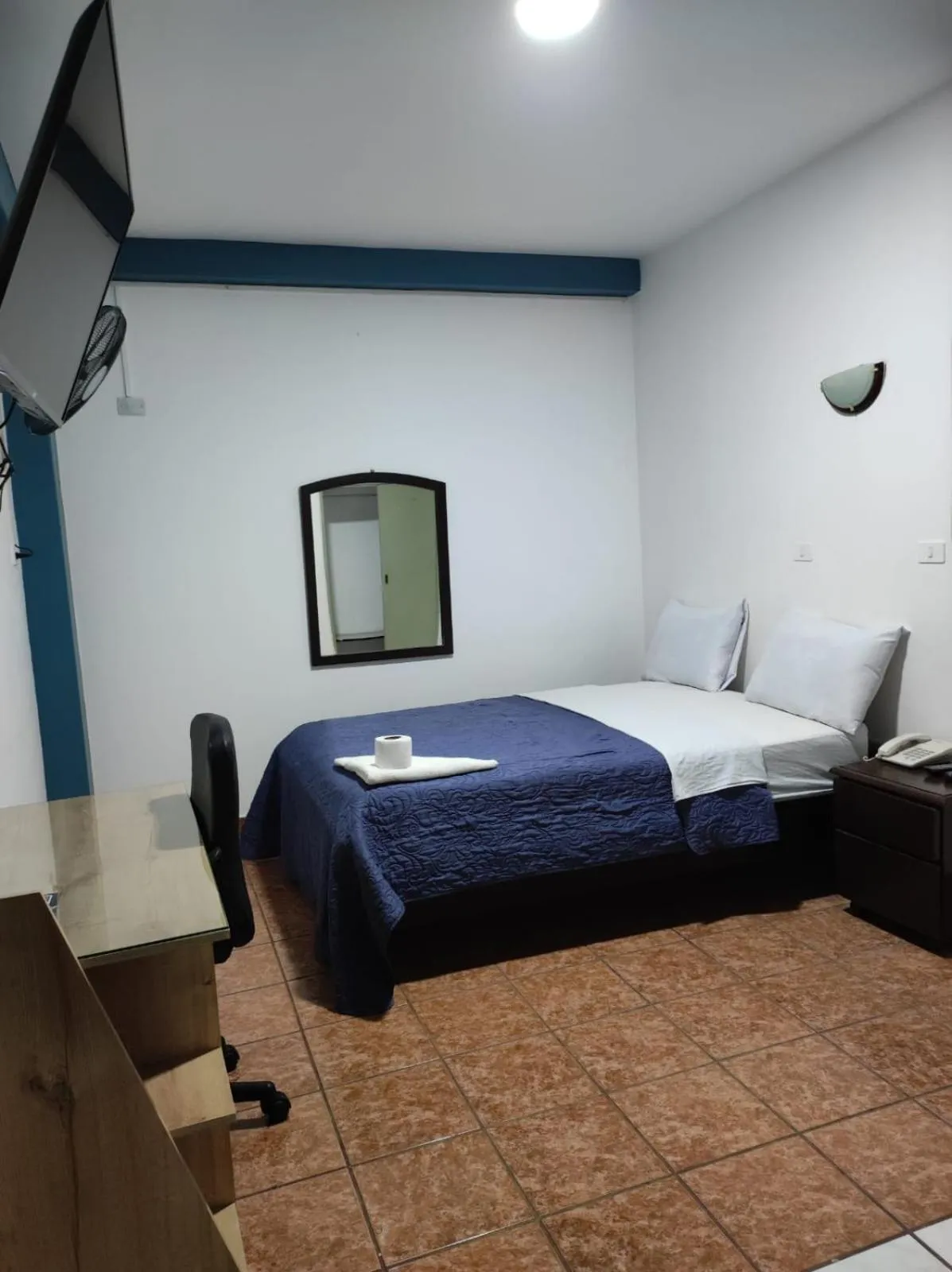 Photo of the whole room, Bed in Zentrico Hotel