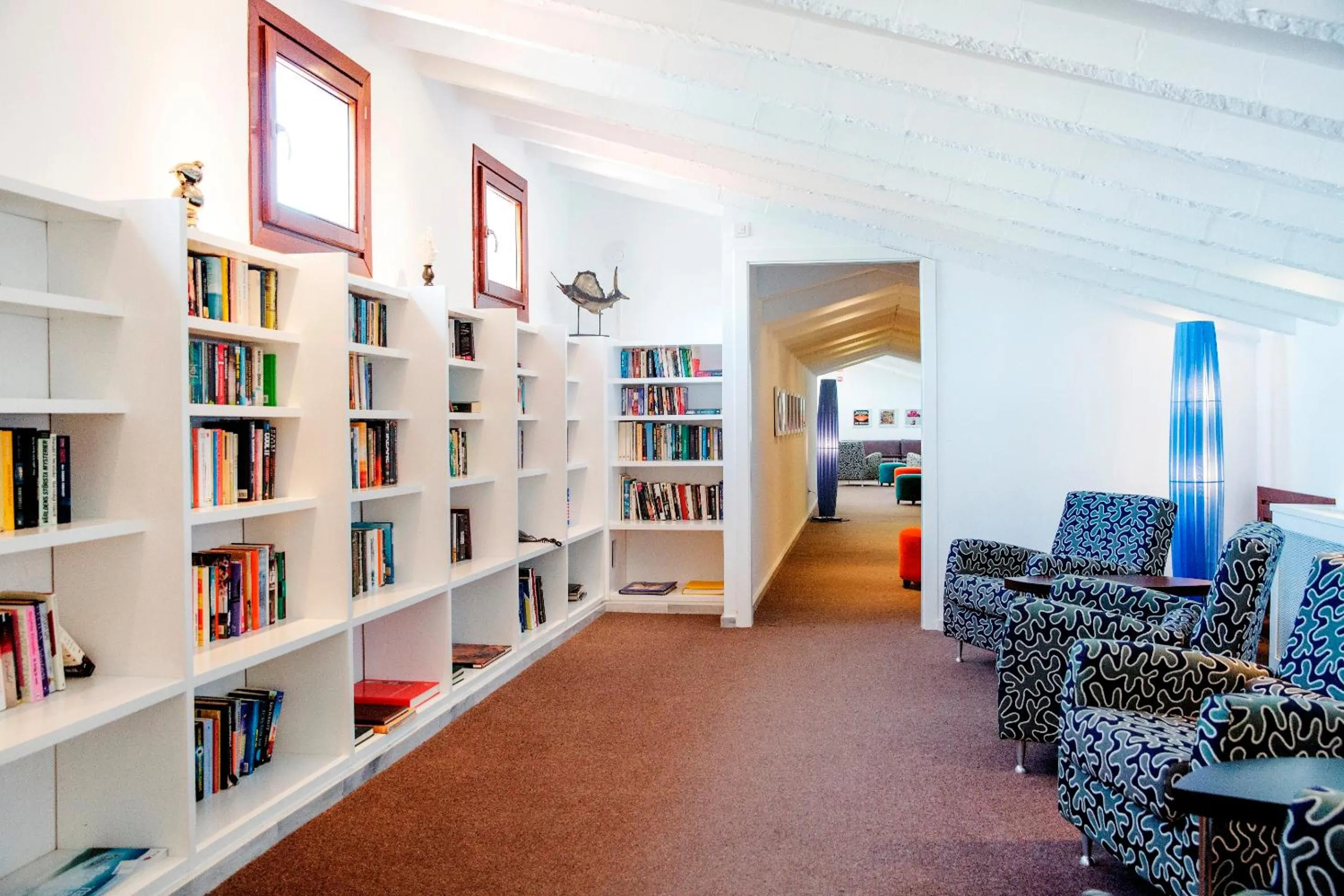 Library in Hotel Esplendido