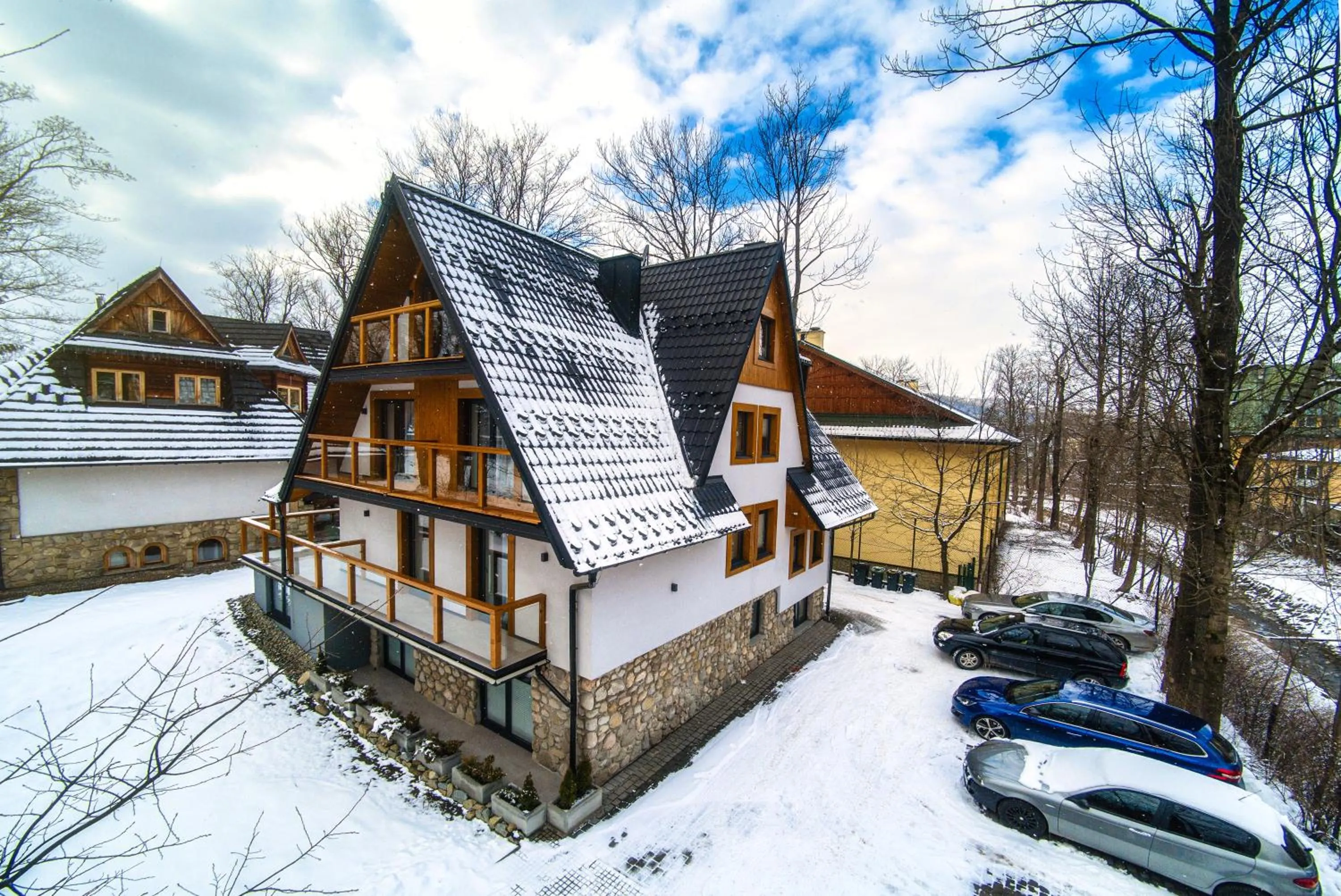 Property building in Tatrzańska Miejscówka - Apartamenty Centrum