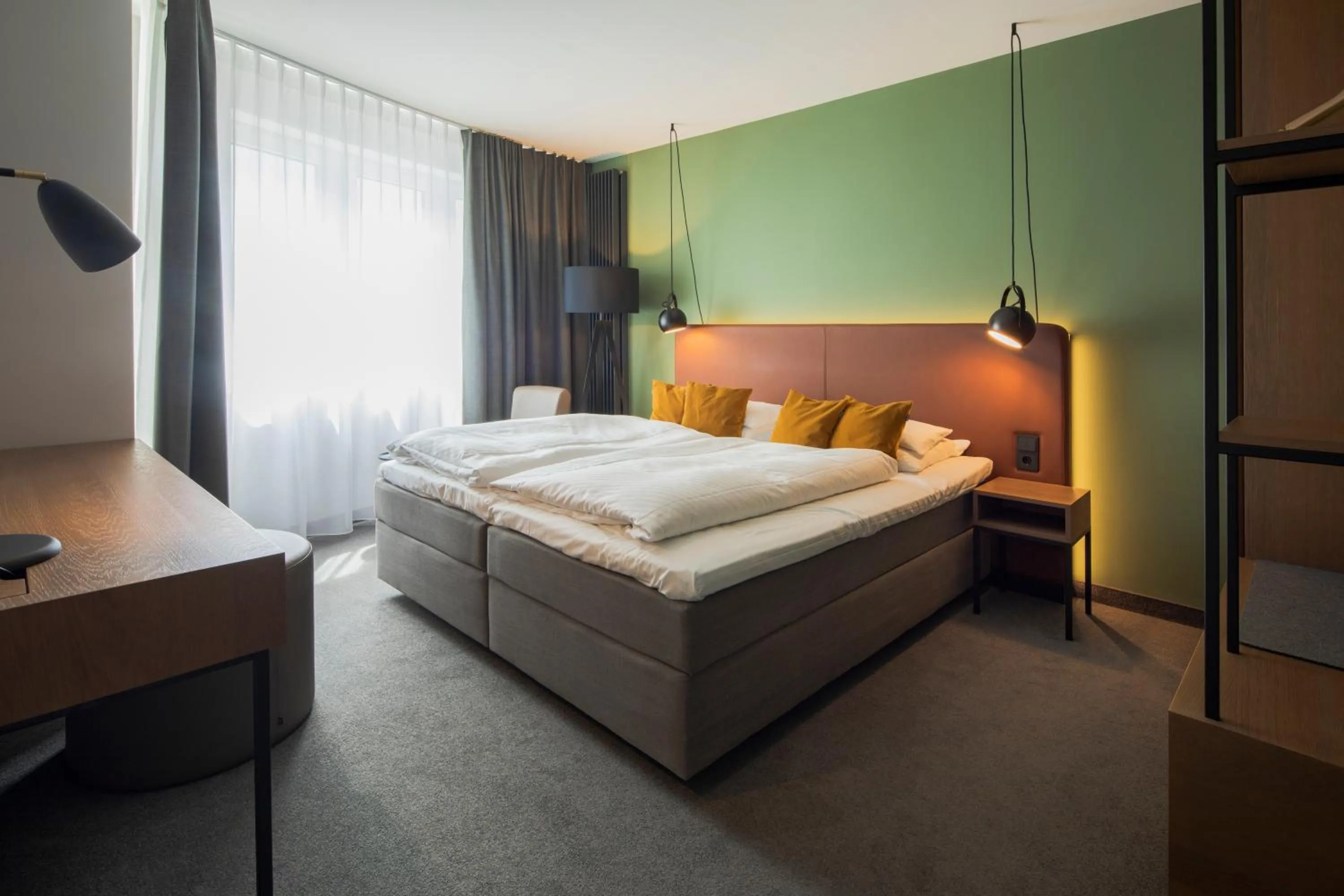 Photo of the whole room, Bed in Domizil Tübingen