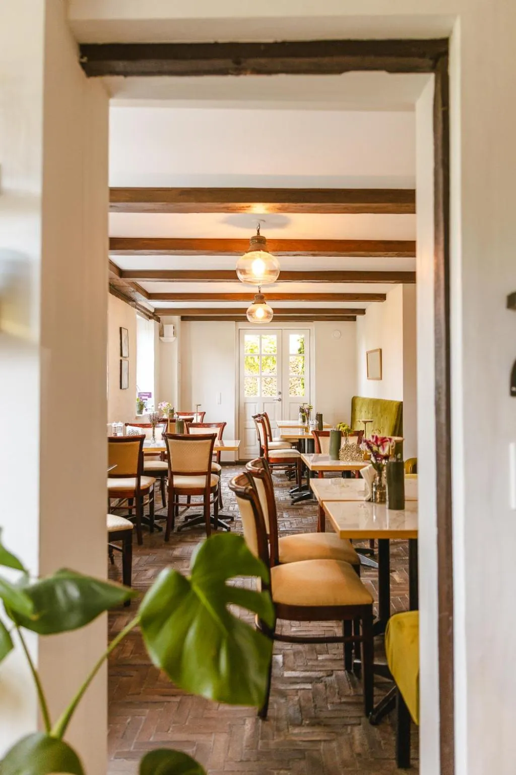 Restaurant/places to eat in Lindegaarden Kollund