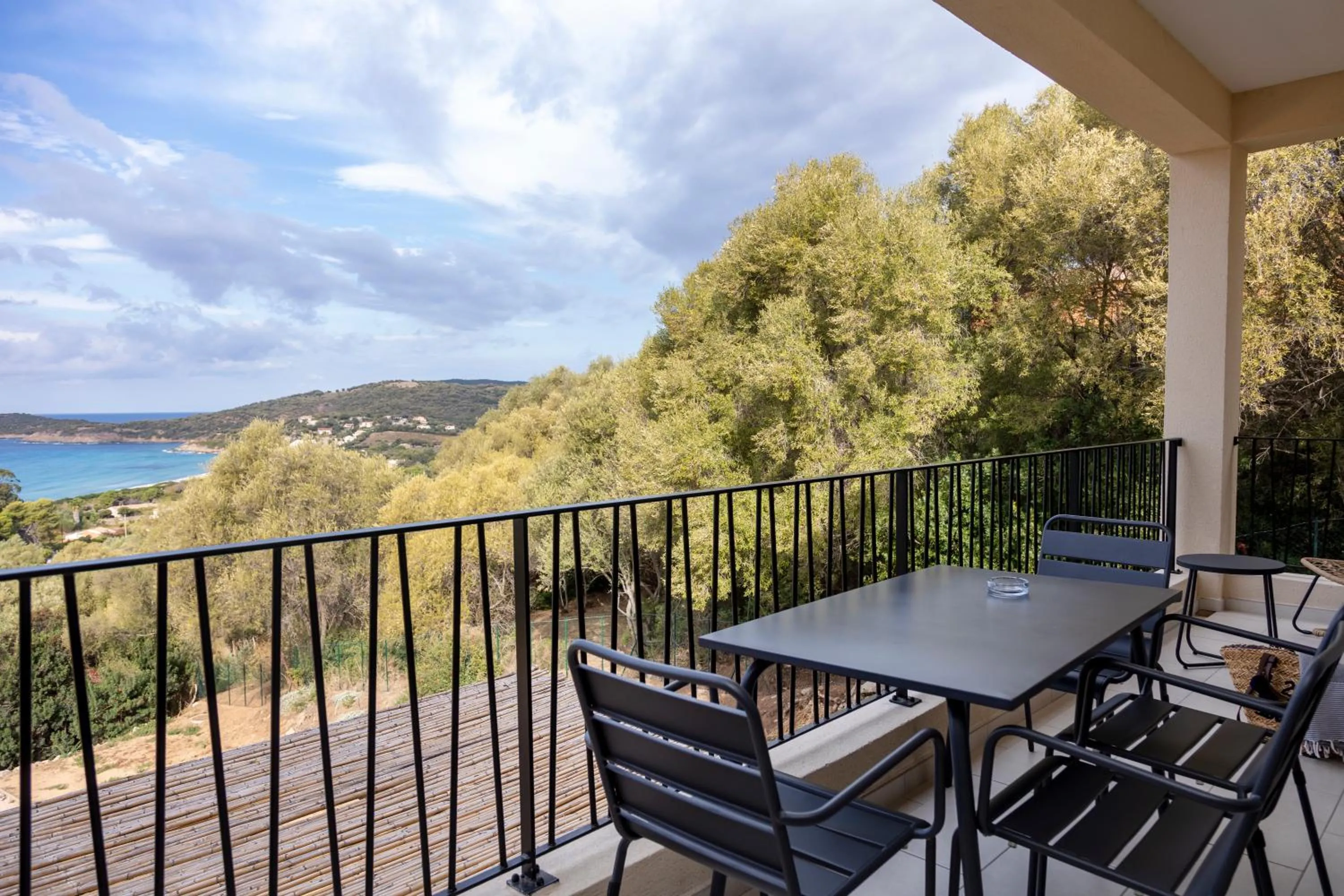 Mountain view in Casa Marina Cargèse