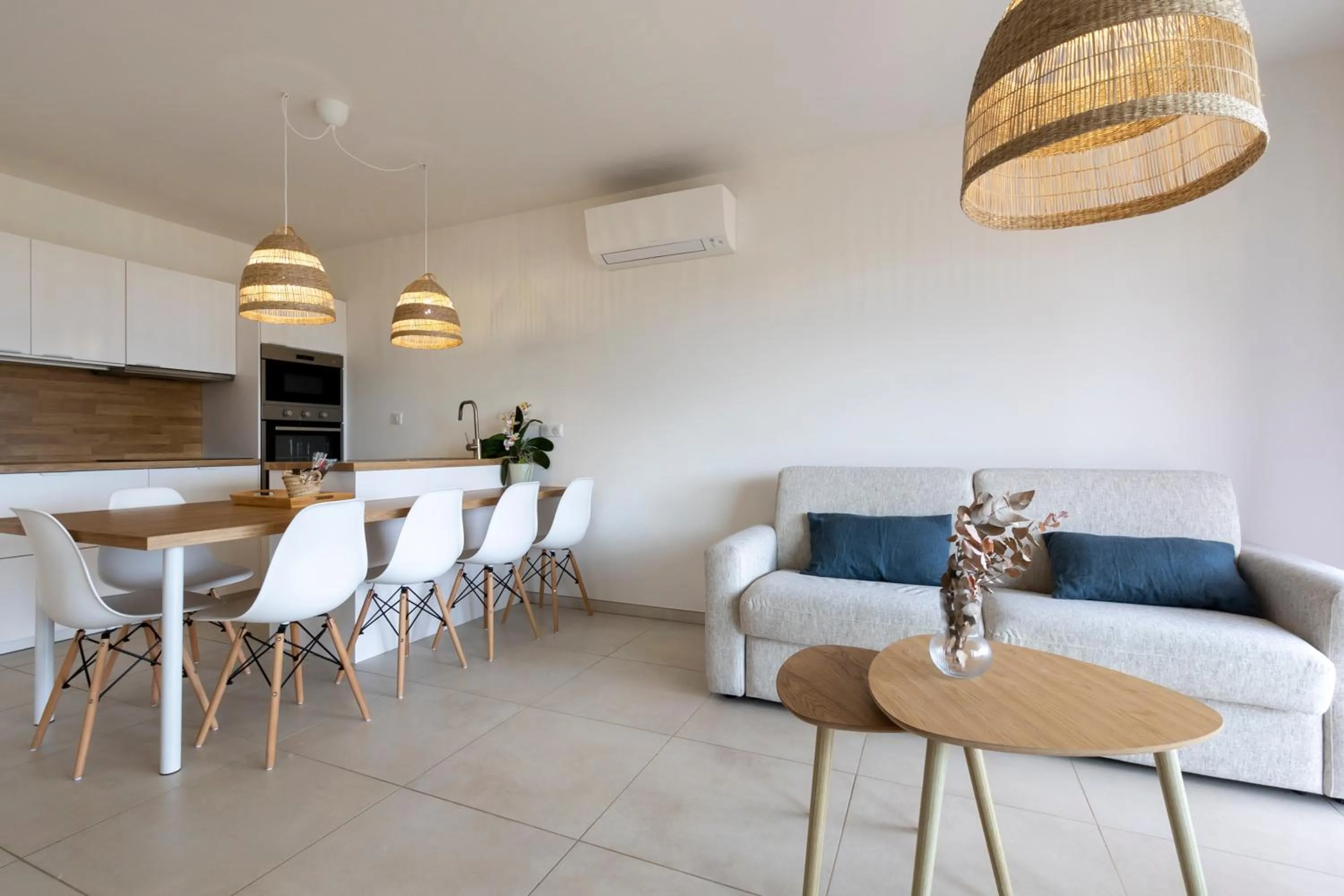 Seating area in Casa Marina Cargèse