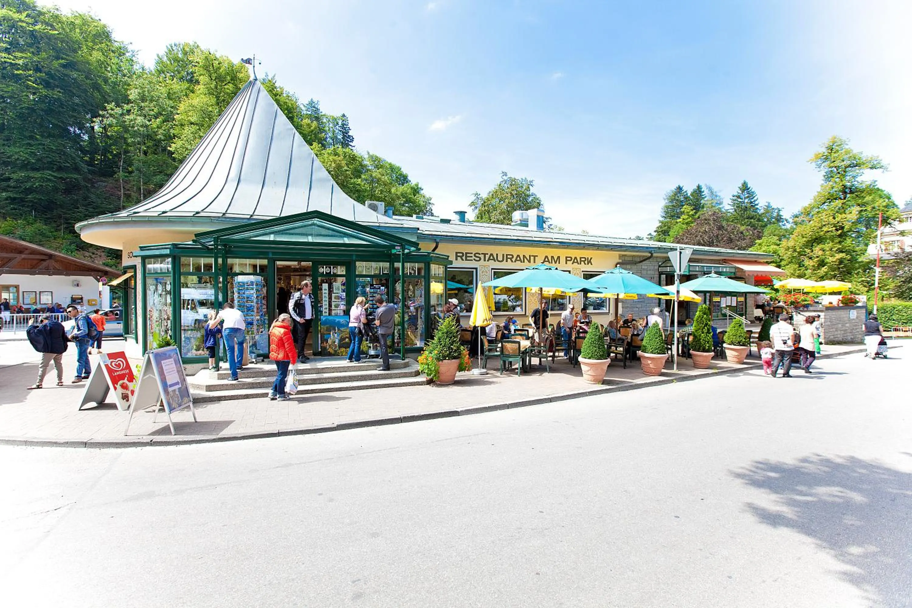 Facade/entrance in Hotel Müller