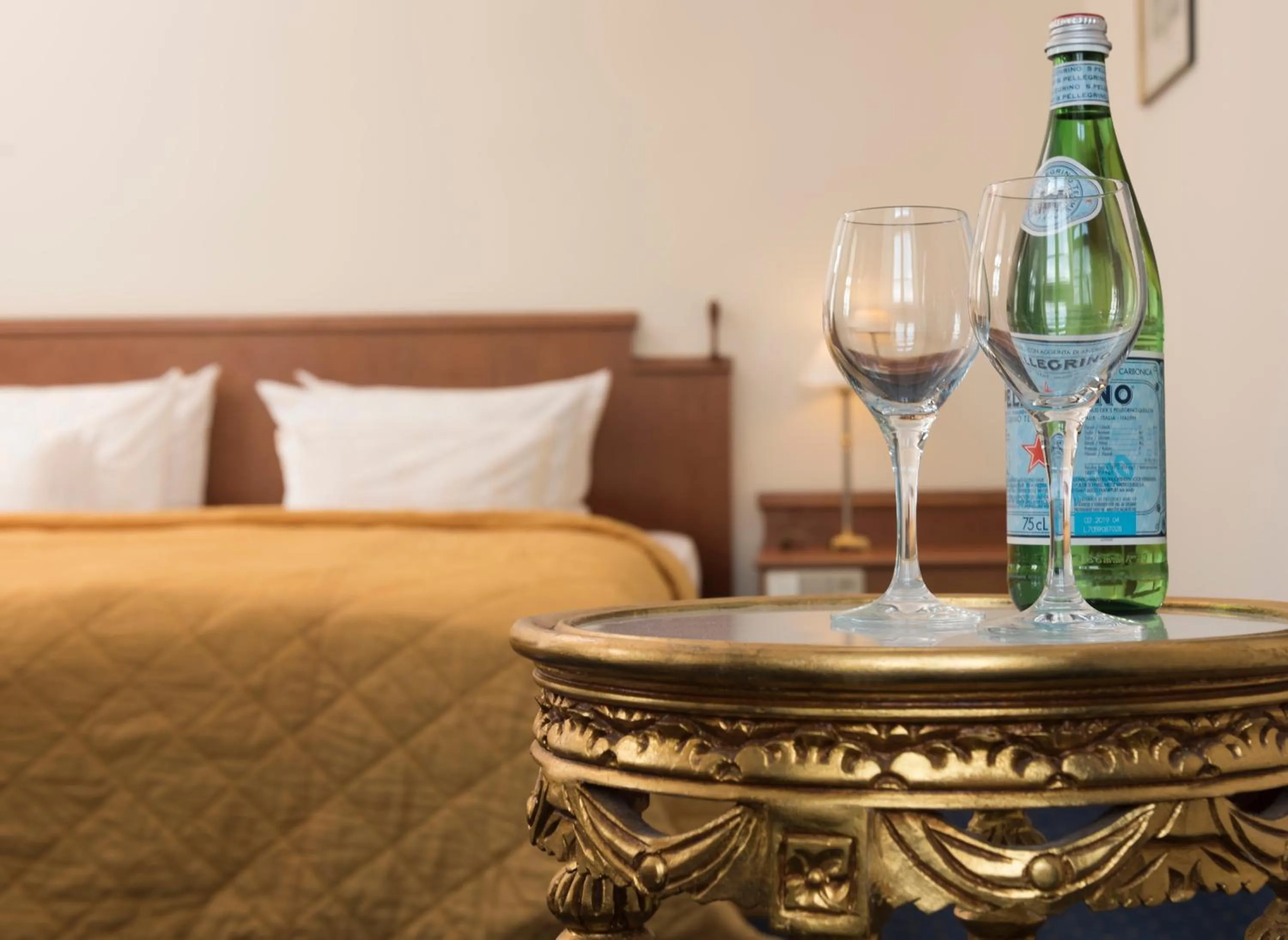 Decorative detail, Bed in Radisson Blu Hotel Halle-Merseburg