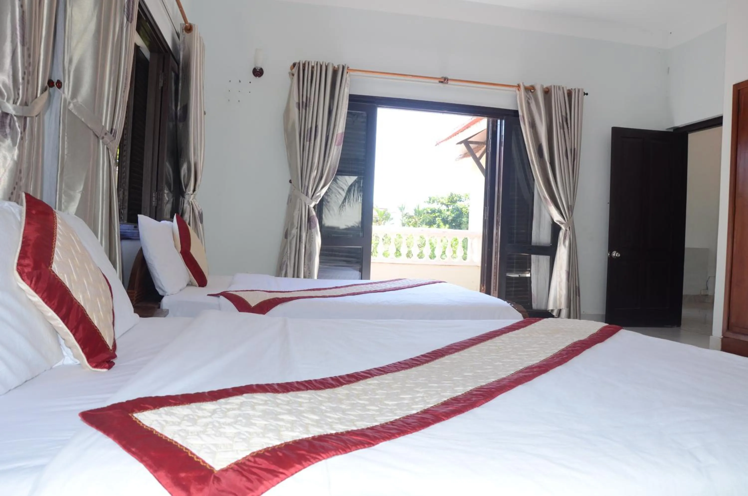 Bed in DTC Hotel