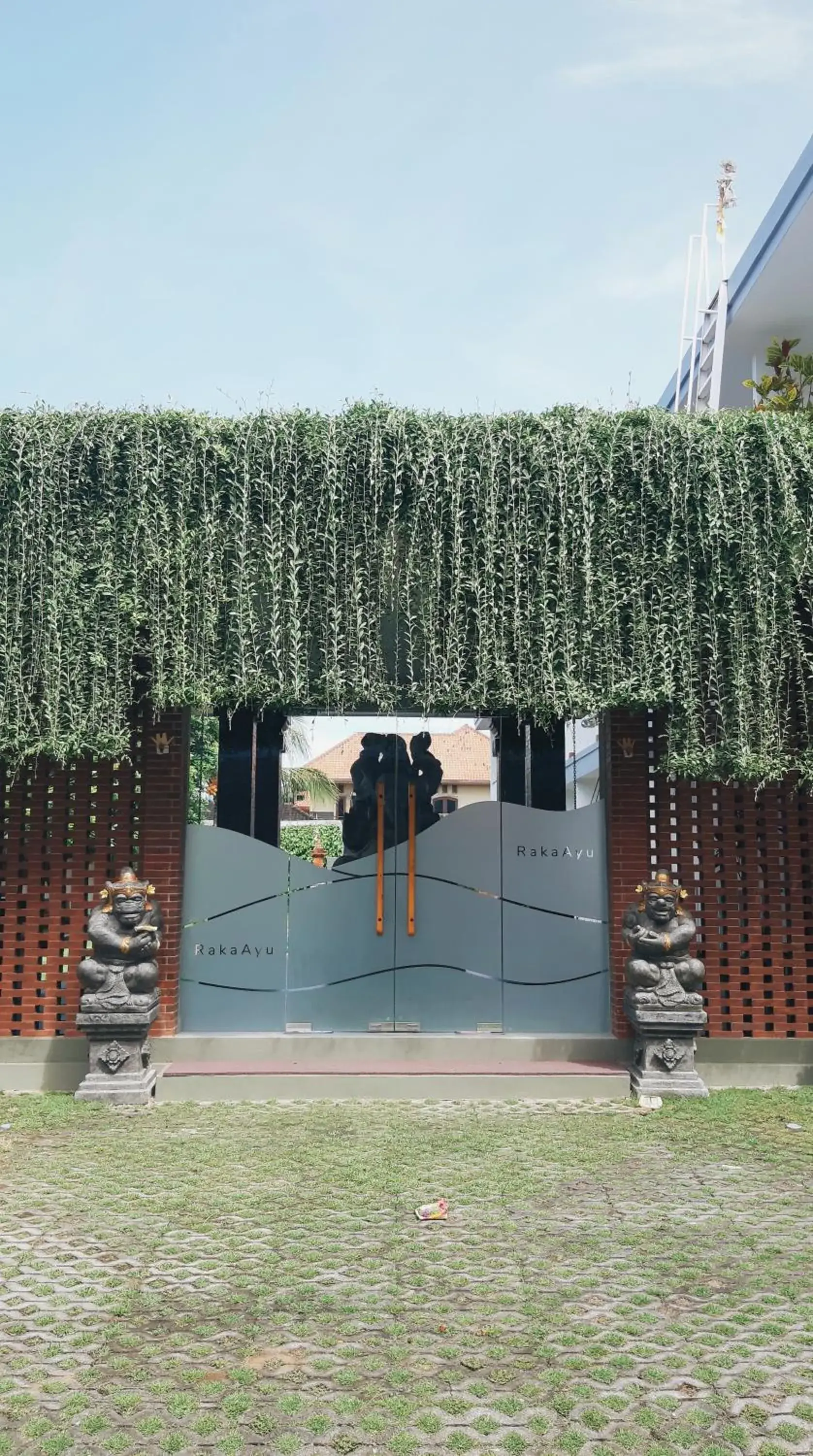 Facade/entrance in RakaAyu Kuta Facade/entrance in RakaAyu Kuta