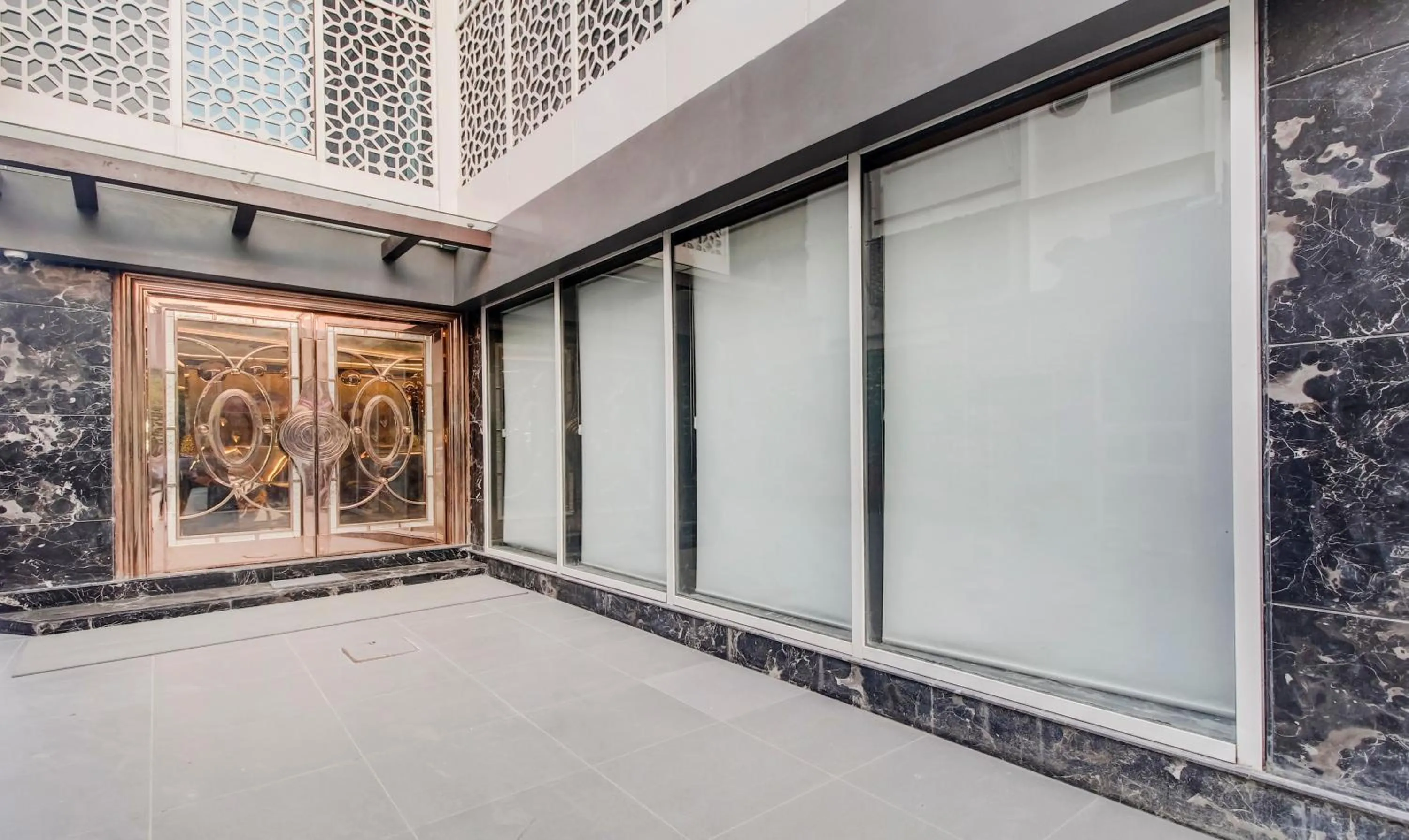 Facade/entrance in Treebo Premium Tahoora International