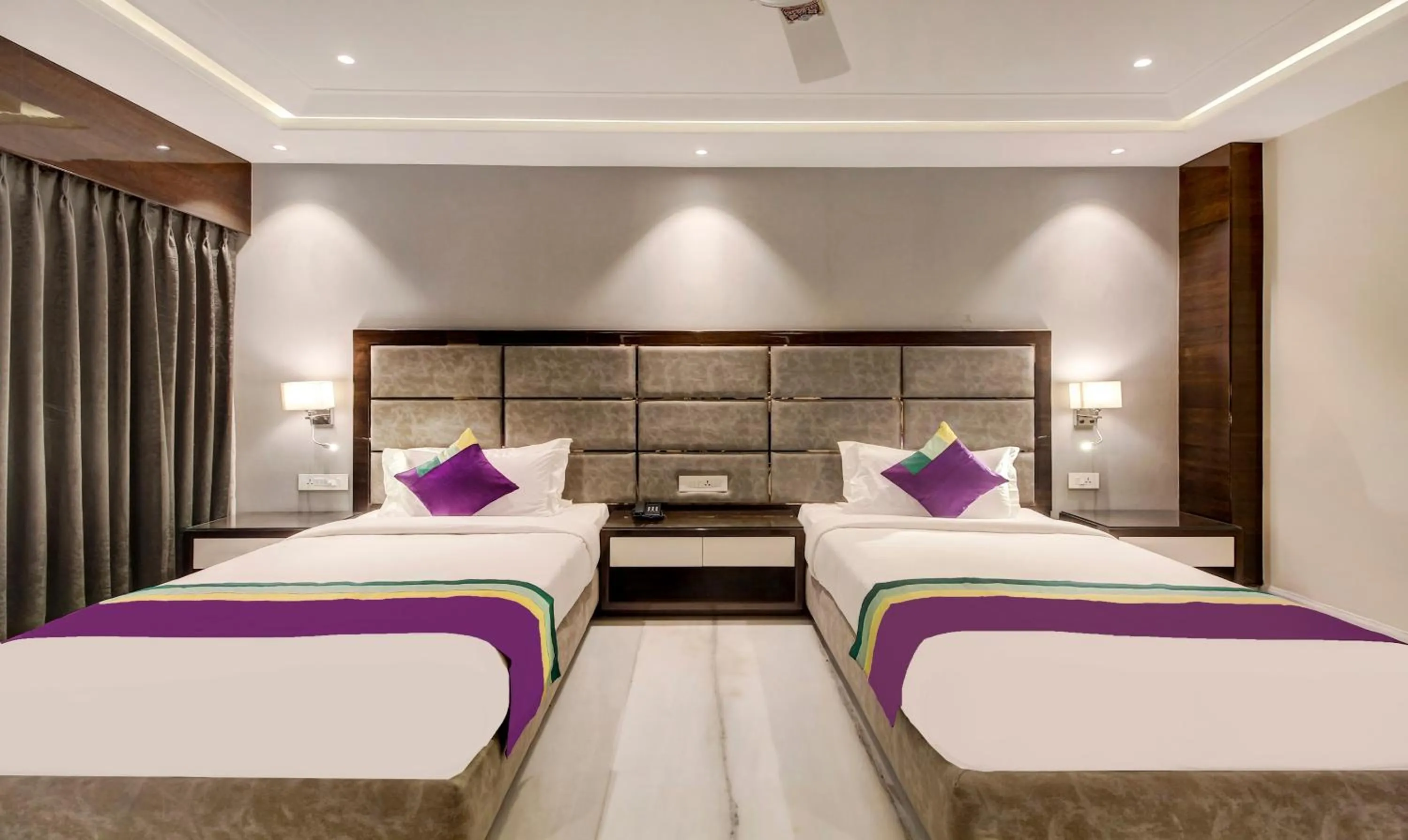 Bedroom, Bed in Treebo Premium Tahoora International