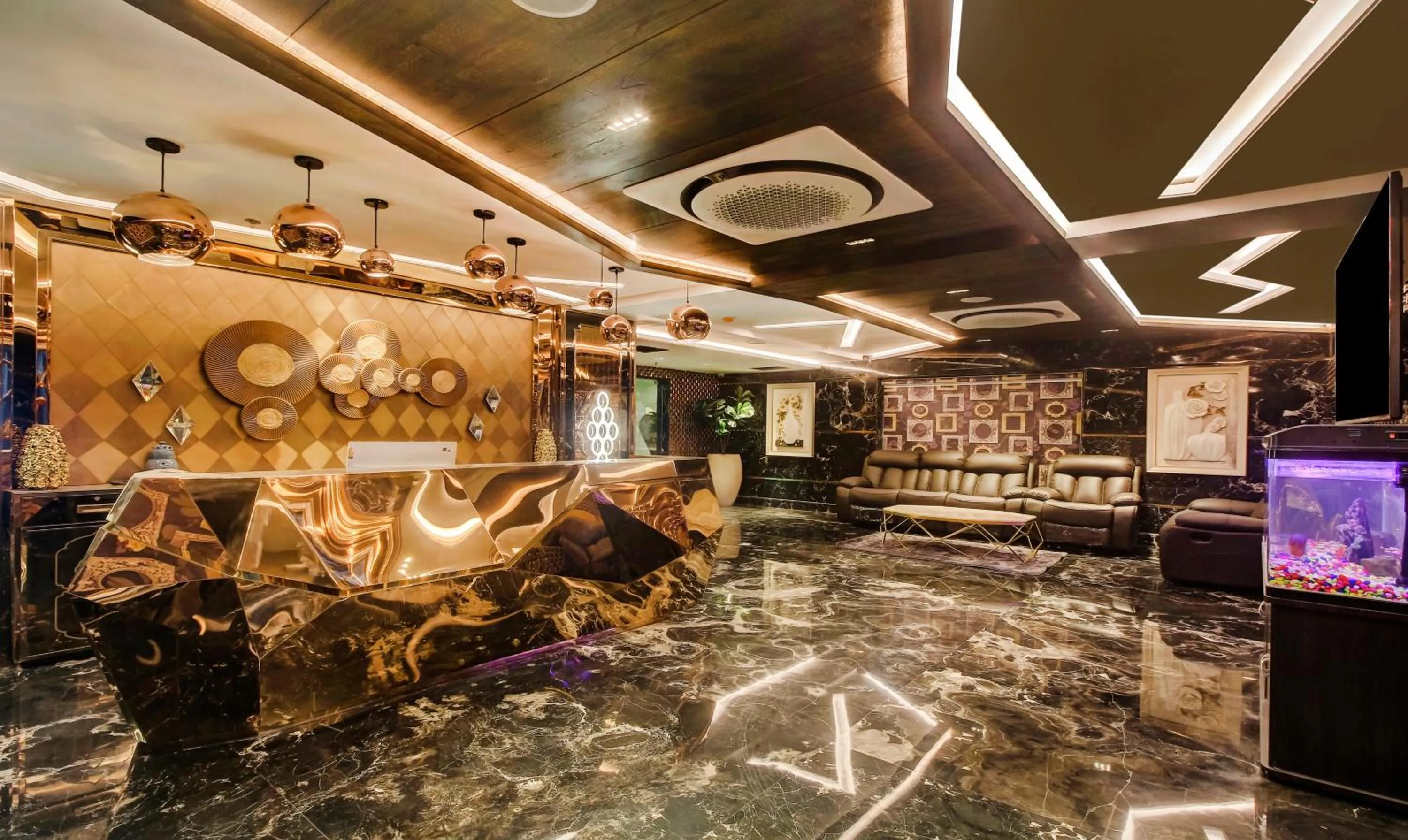 Lobby or reception in Treebo Premium Tahoora International